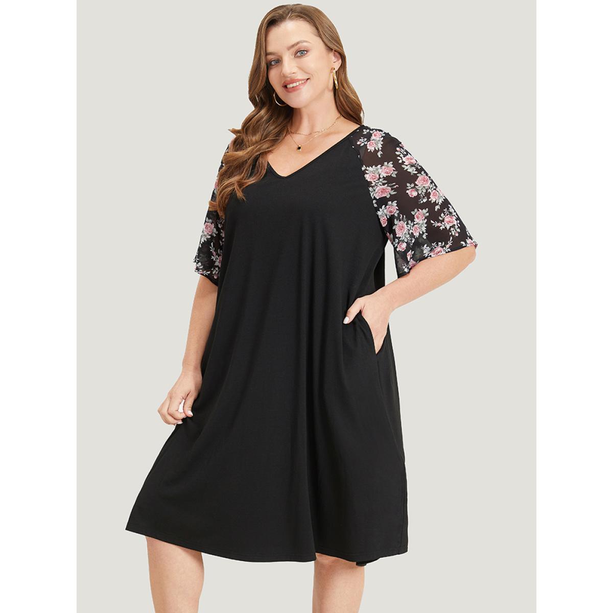 Plus Size Supersoft Essentials Floral Pocket Raglan Sleeve Midi Dress Black Women Casual Plain V-neck Short sleeve Curvy Midi Dress BloomChic 28/5X Product Image