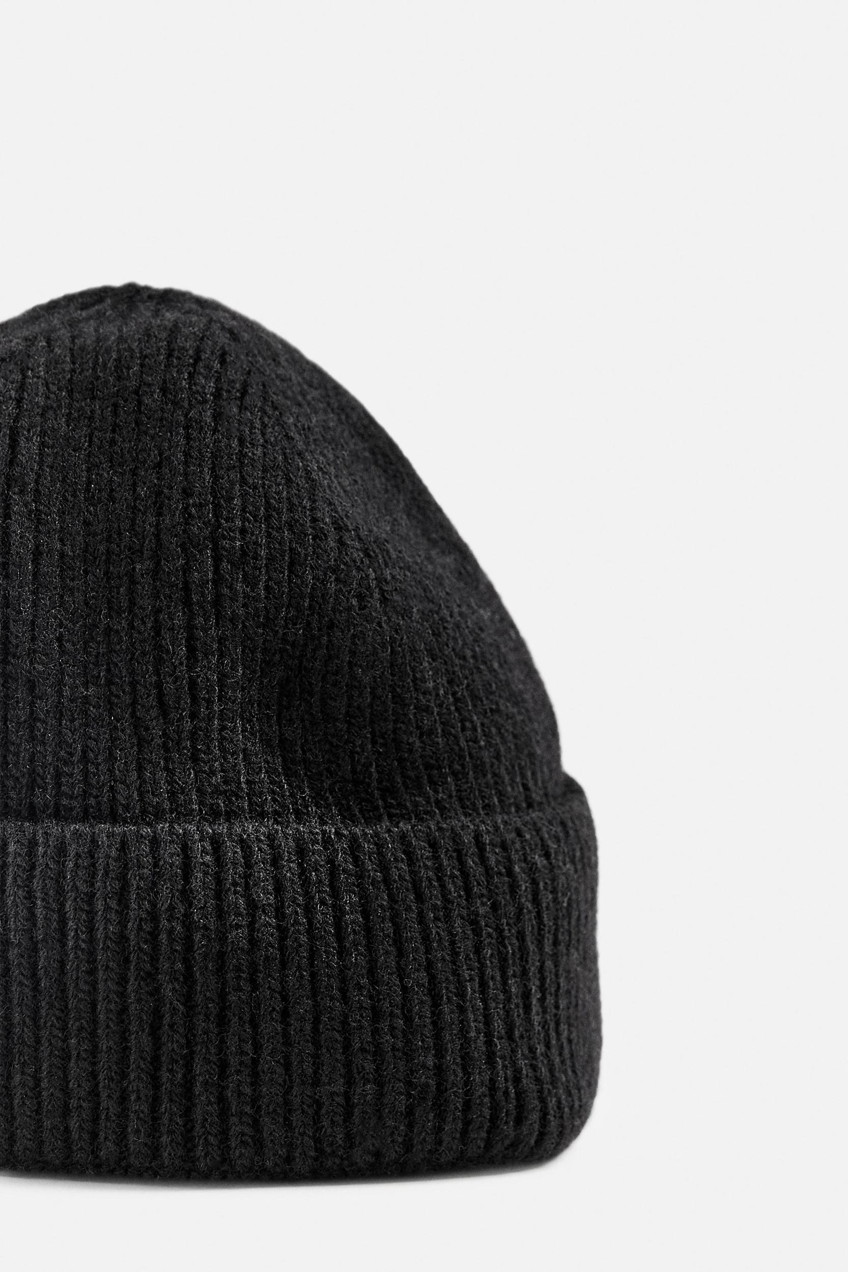 SHORT WOOL BLEND HAT Product Image