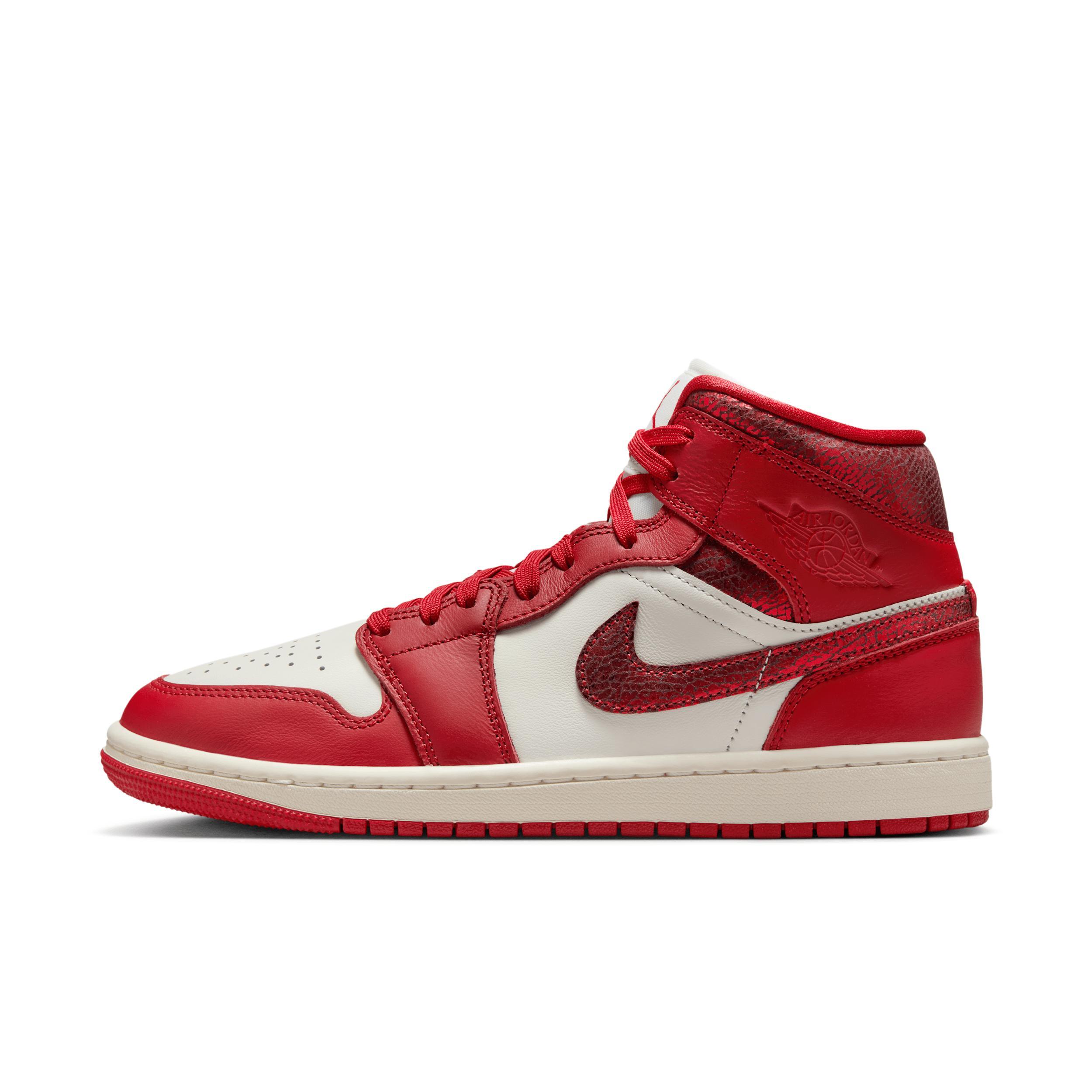 Women's Air Jordan 1 Mid SE Shoes Product Image
