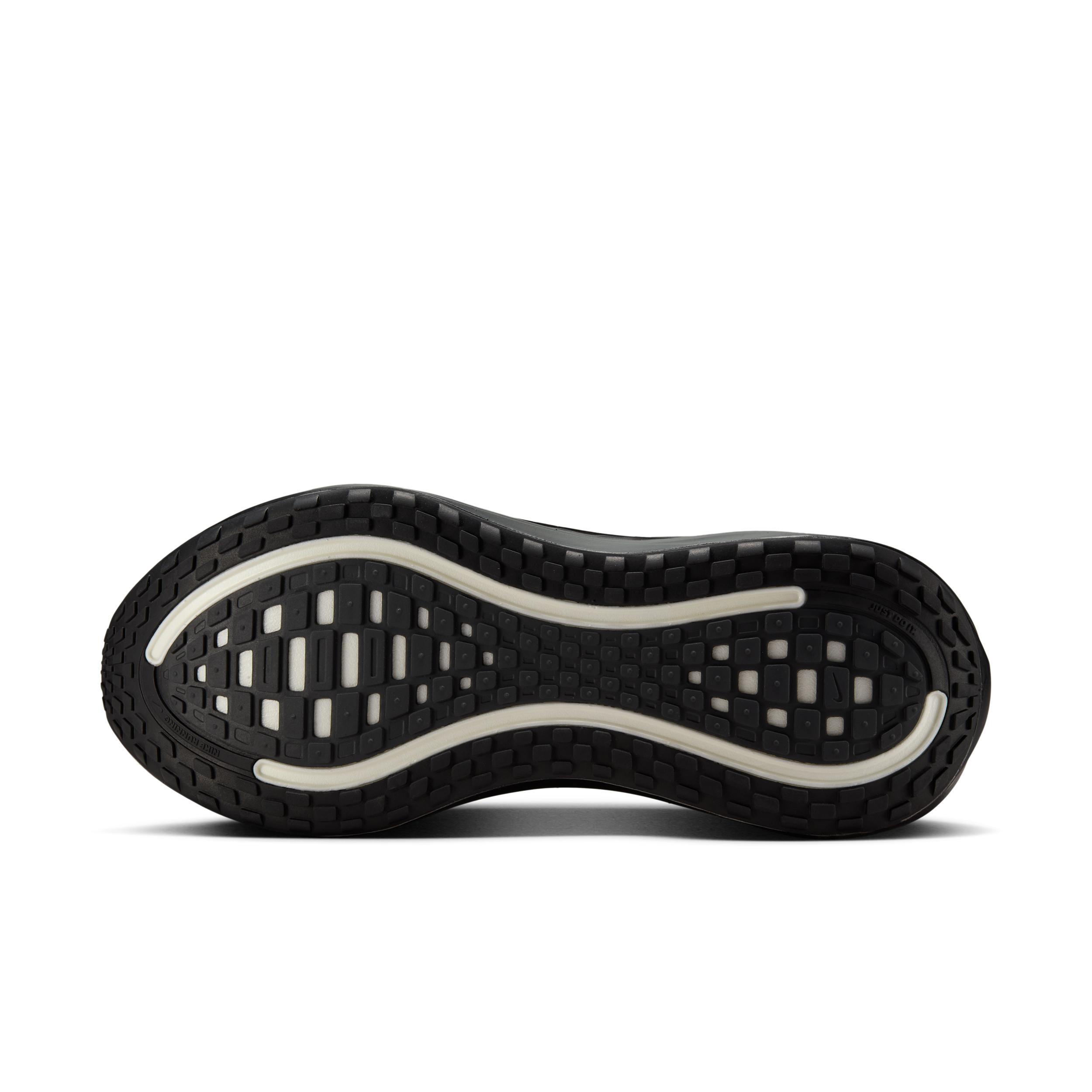 Nike Vomero Plus Women's Road Running Shoes Product Image