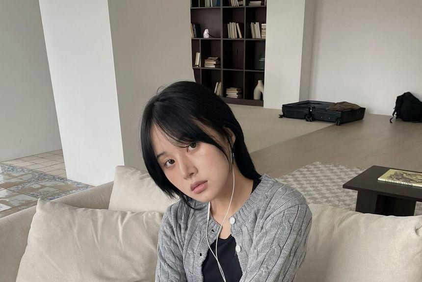 Plain Round Neck Slim-Fit Cardigan Product Image