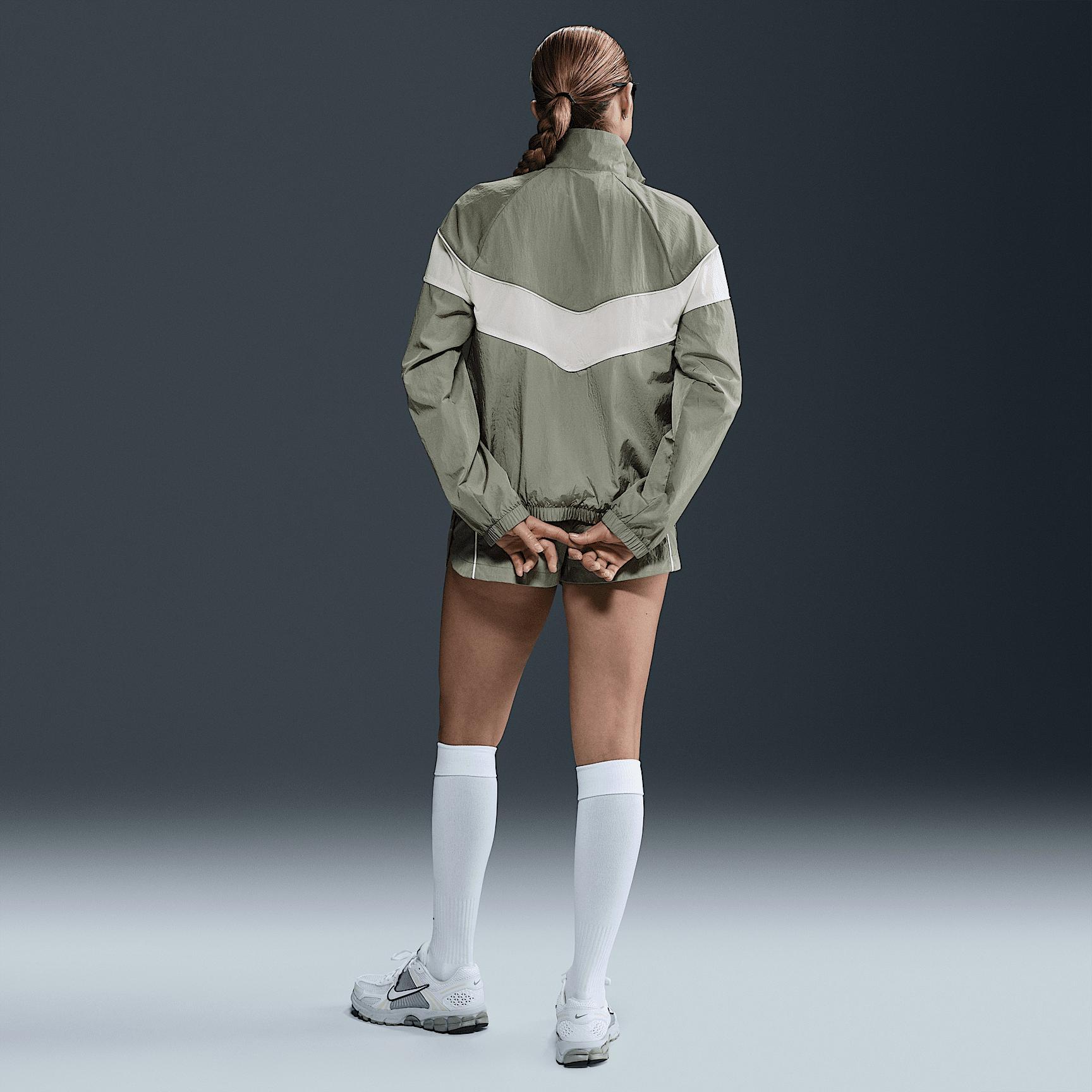Nike Womens Windrunner Loose UV Woven Full-Zip Jacket Product Image