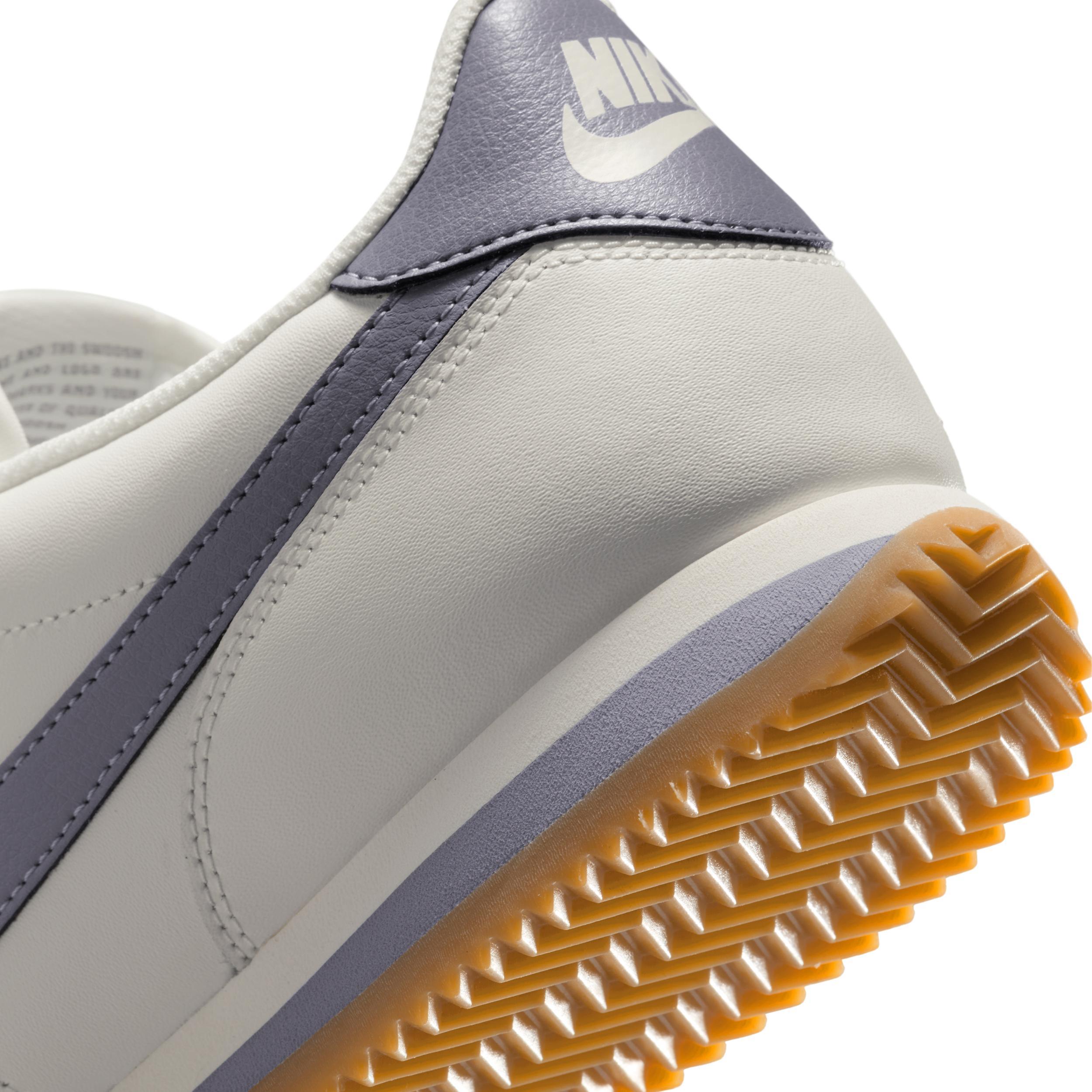 Nike Men's Cortez Leather Shoes Product Image
