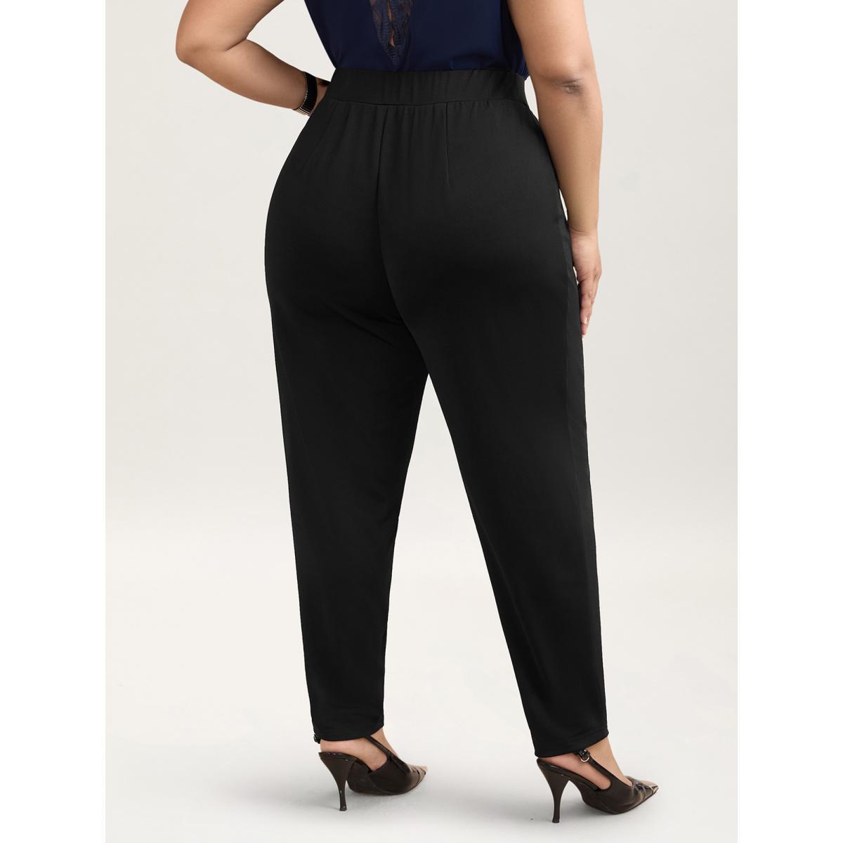 Plus Size Pleated Stretchy Waist Skinny-Fit Pants Women Black Workwear Essentials Bodycon Mid Rise Work Pants BloomChic 30/6X Product Image