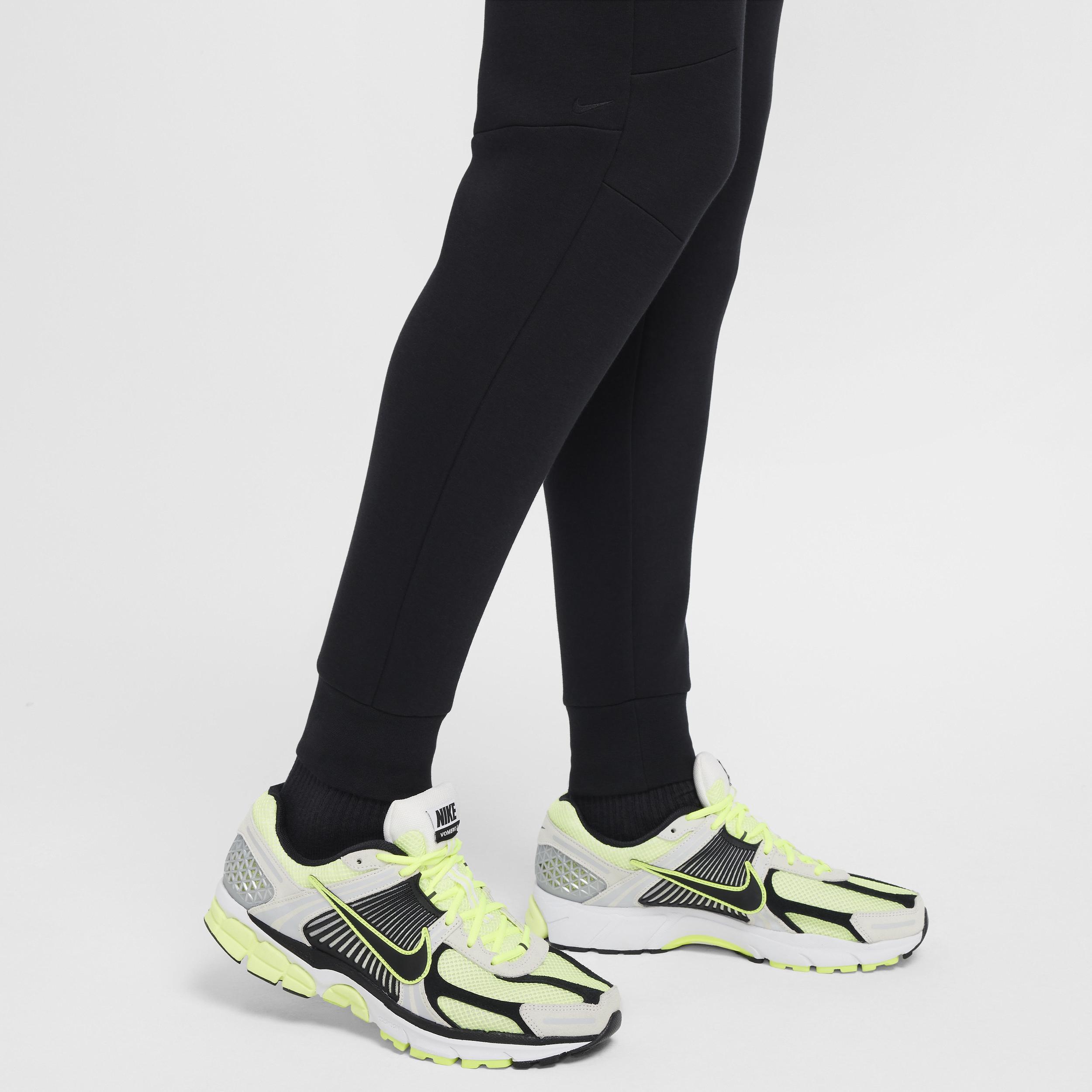 Nike Men's Tech Fleece Jogger Pants Product Image