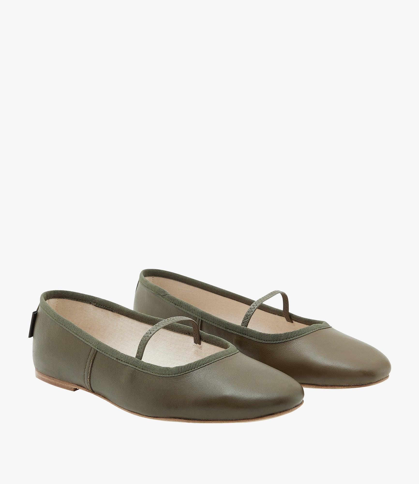 Swan ballet flats Product Image