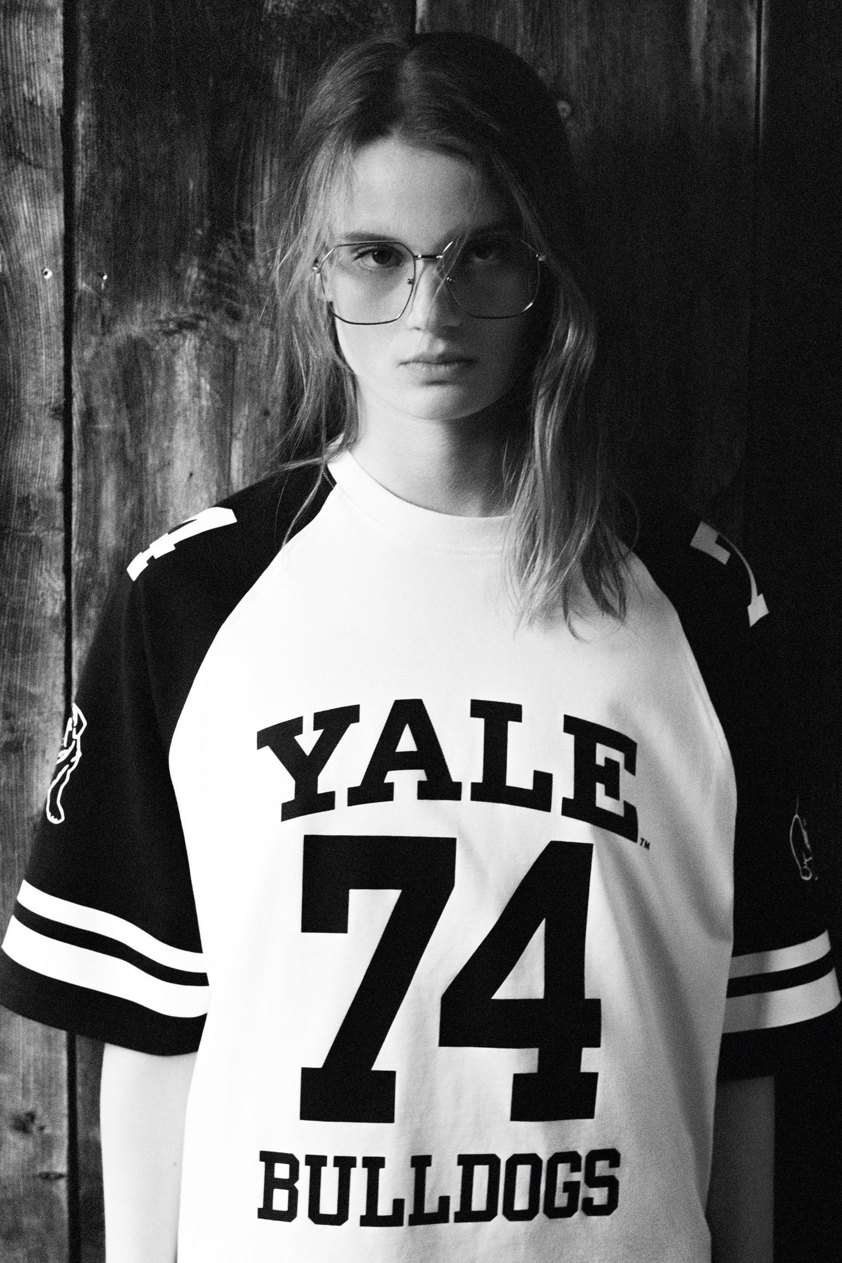 YALE™ PRINTED T-SHIRT Product Image