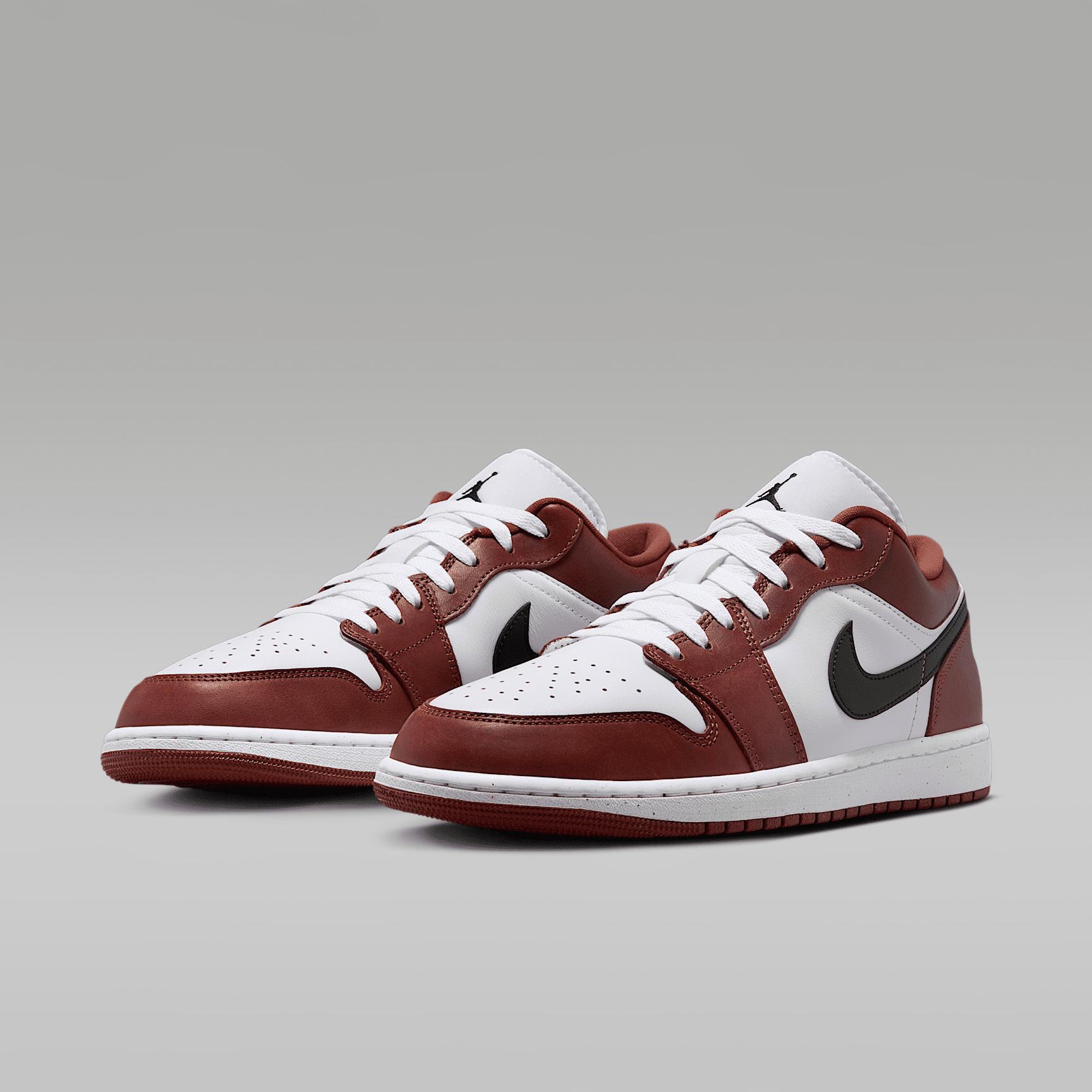 Men's Air Jordan 1 Low SE Shoes Product Image