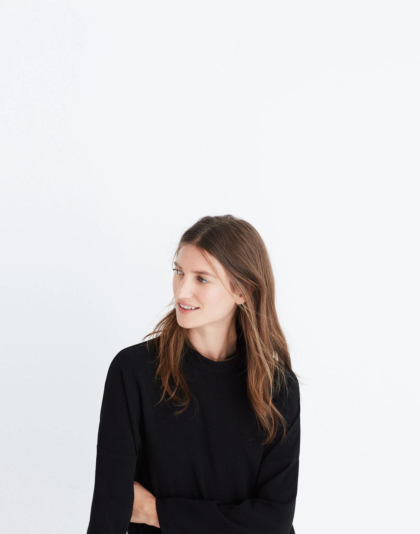 Moderne Mockneck Top Product Image