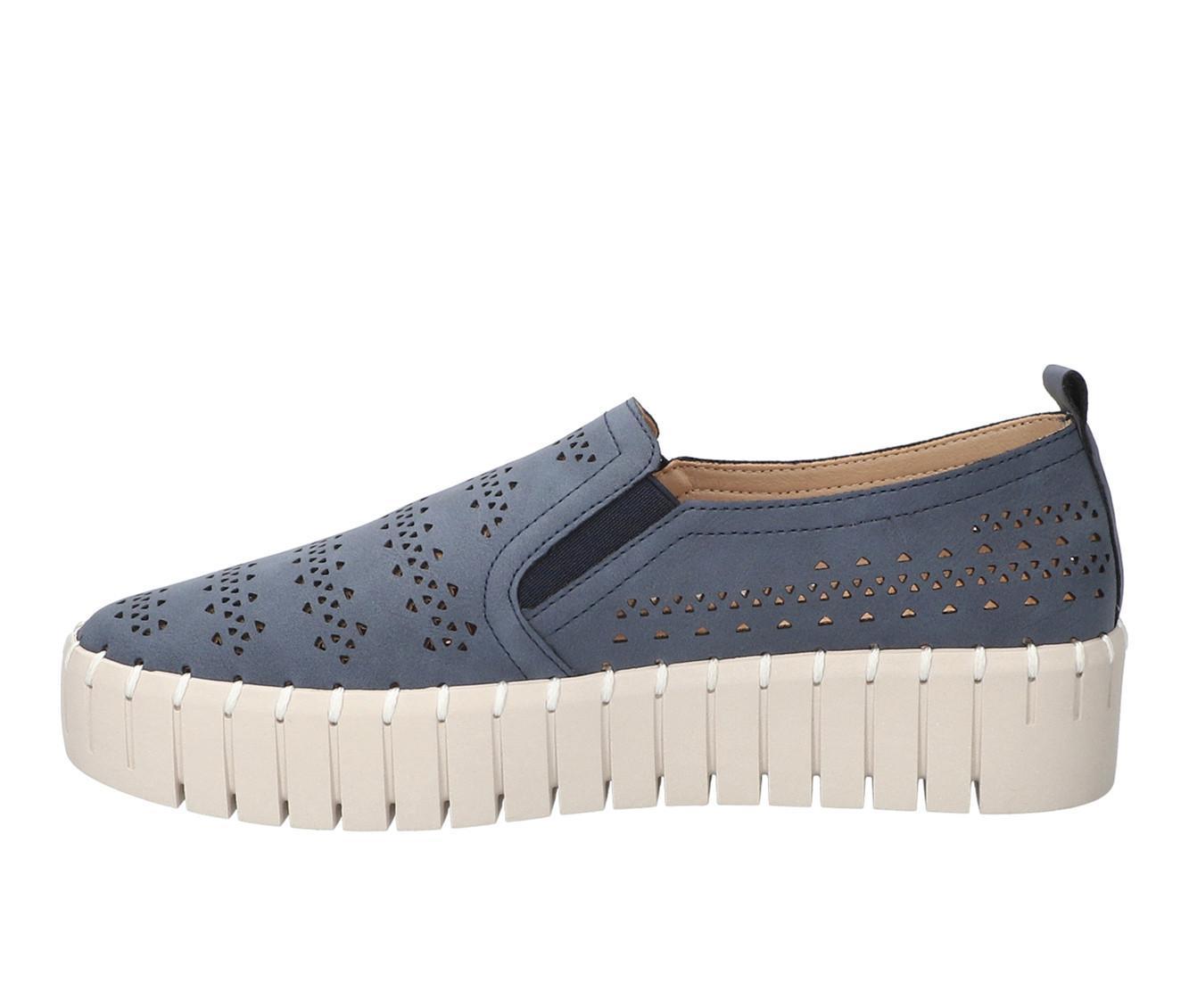 Women's Easy Street Peppy Sneakers Product Image