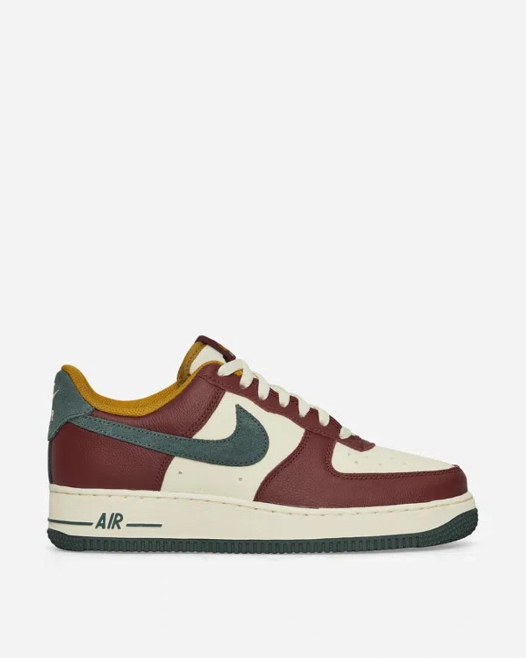 Nike Mens Air Force 1 07 LV8 Shoes Product Image