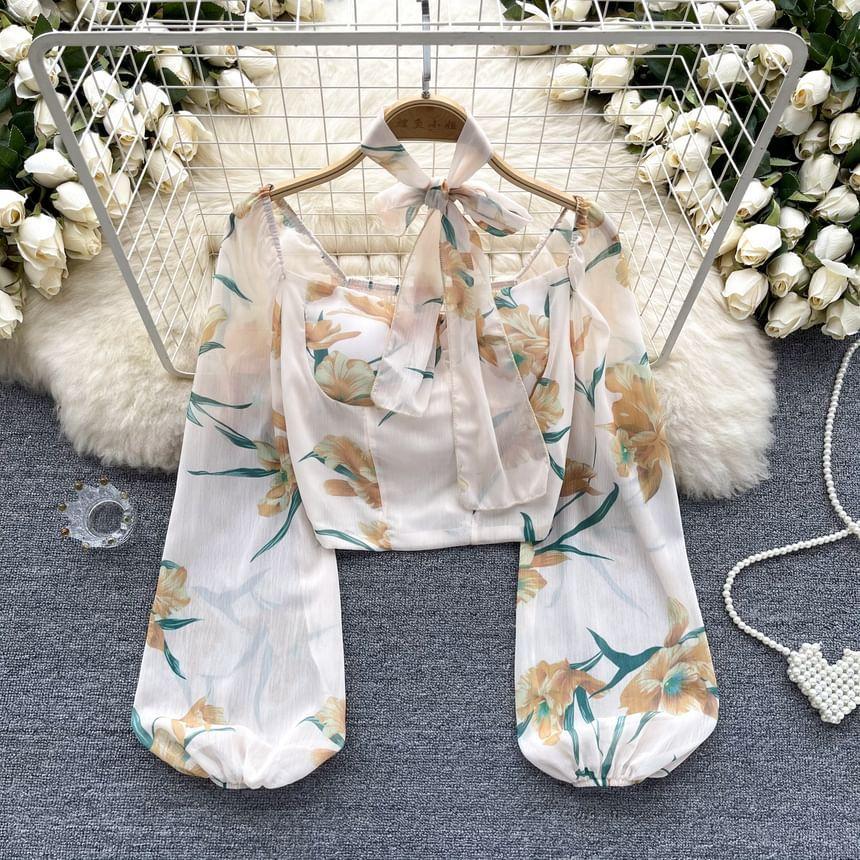 Puff-Sleeve Floral Cropped Blouse Product Image