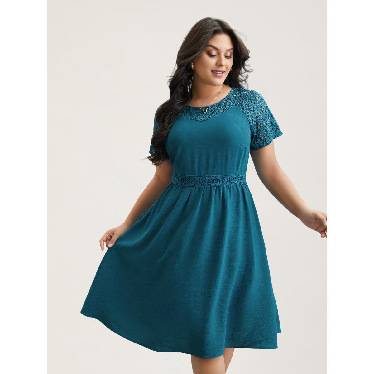 Plus Size Lace Cut-Out Raglan Sleeve Pockets Midi Dress Aegean Women Elegant Woven ribbon&lace trim Round Neck Short sleeve Curvy BloomChic 12/L Product Image