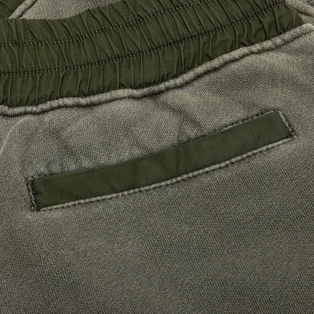 Marc Sweatshort - Olive Pigment Male Product Image