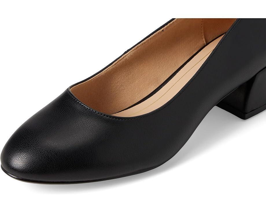 Carrie Flat Product Image