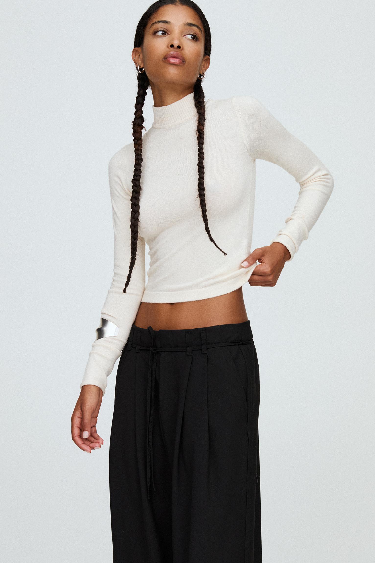 High neck sweater Product Image