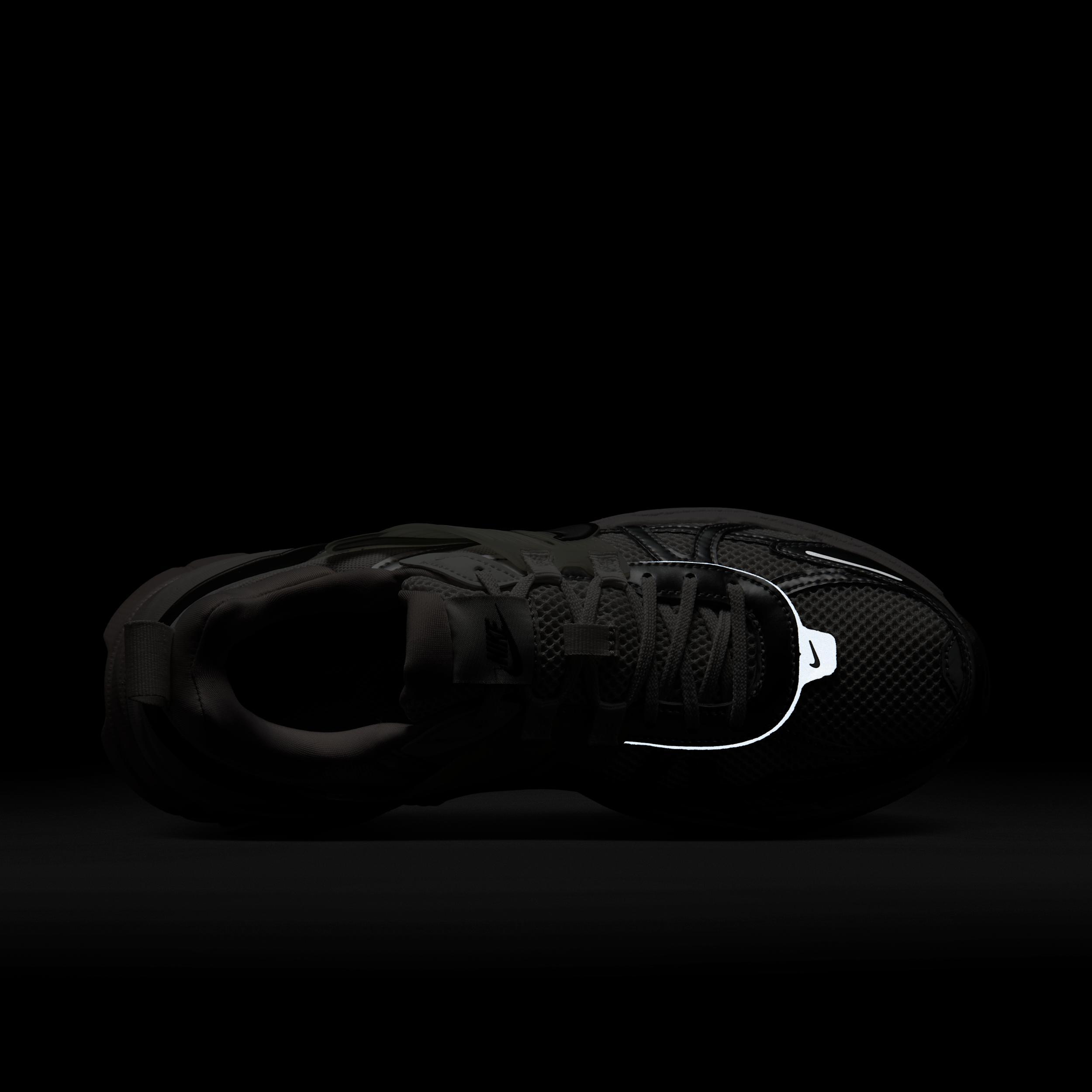 Nike Women's V2K Run Shoes Product Image