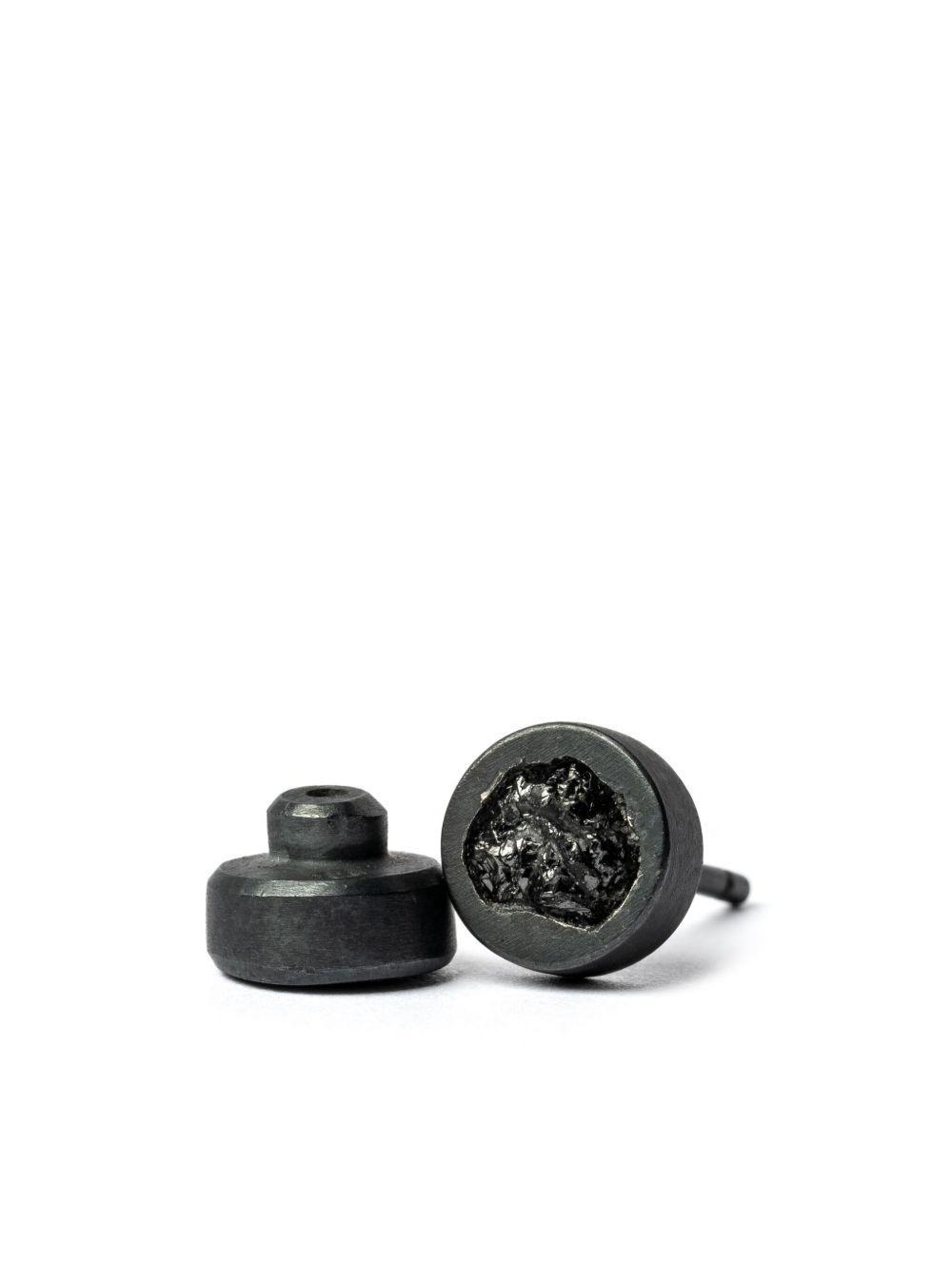 diamond tiny stud earring Product Image