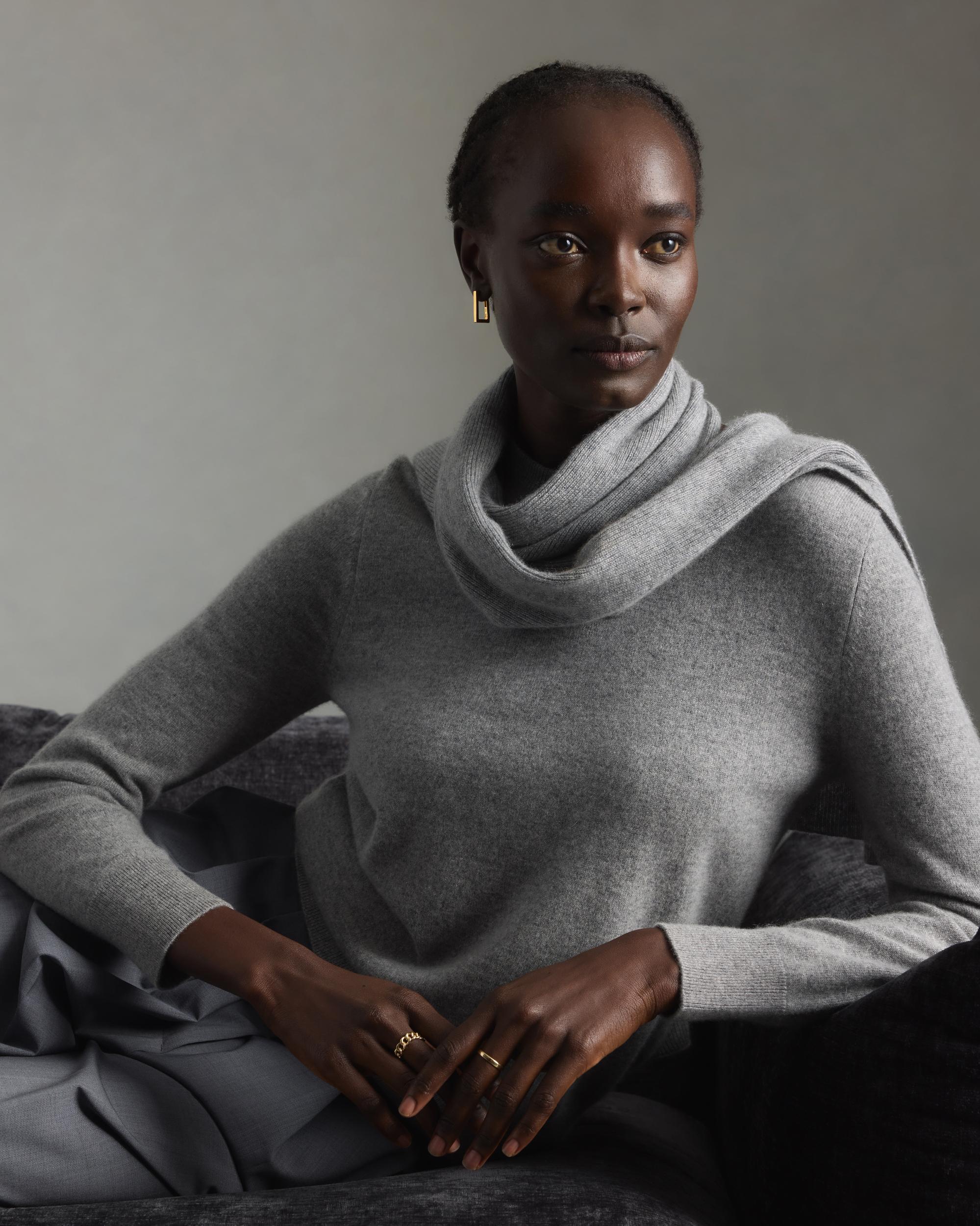 Quince | Women's Mongolian Cashmere Crewneck Sweater Product Image