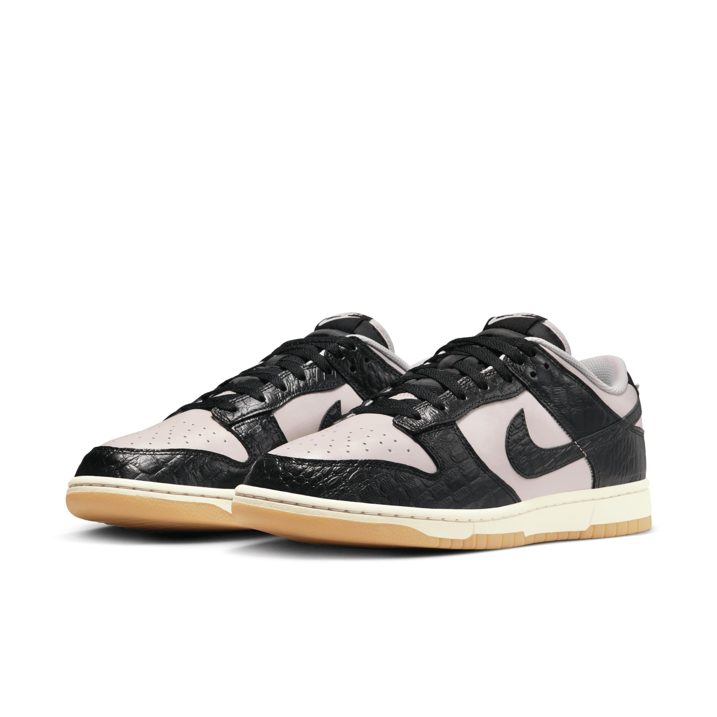 Nike Men's Dunk Low Retro Shoes Product Image