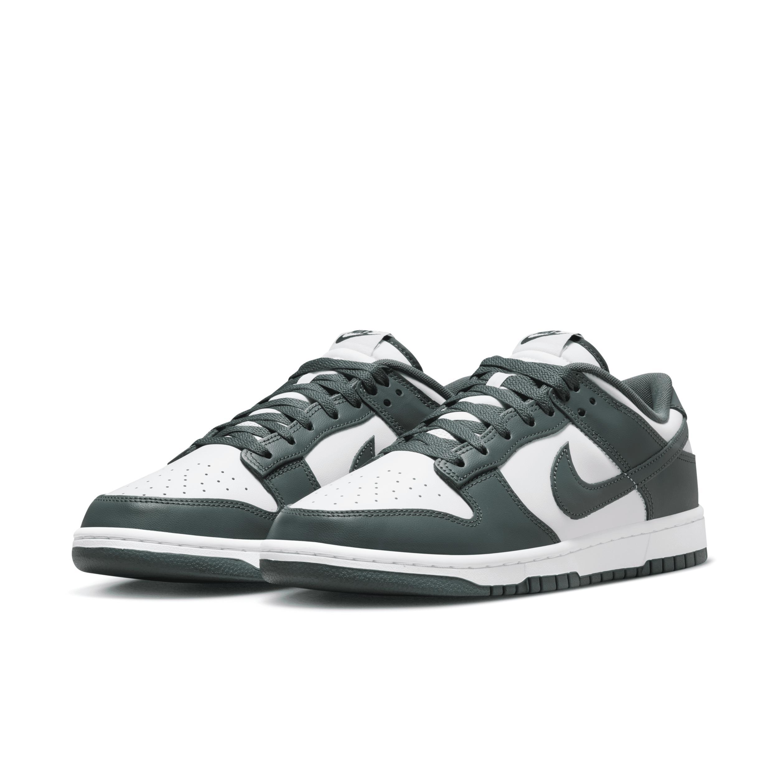 Nike Men's Dunk Low Retro Shoes Product Image