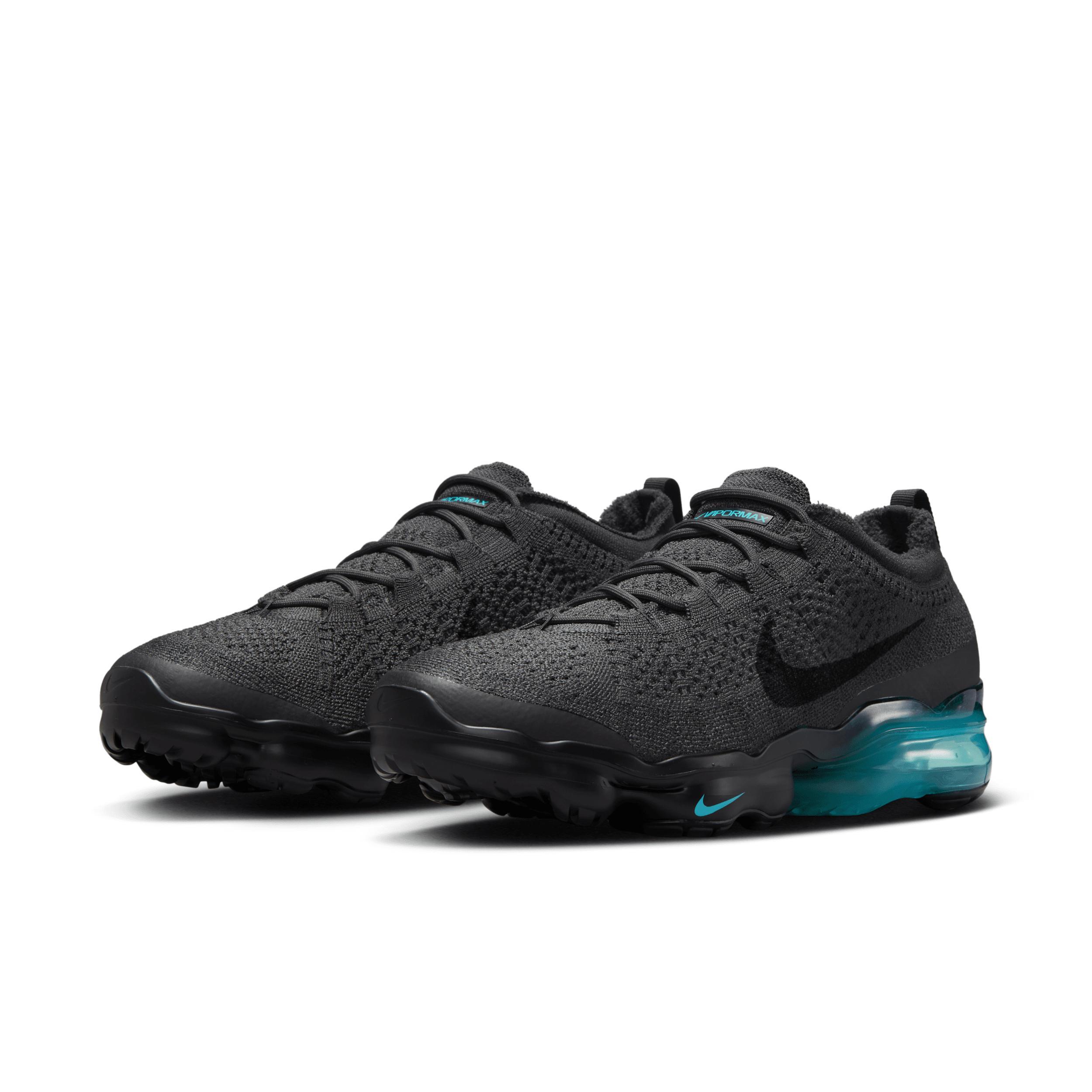 Nike Men's Air VaporMax 2023 Flyknit Shoes Product Image