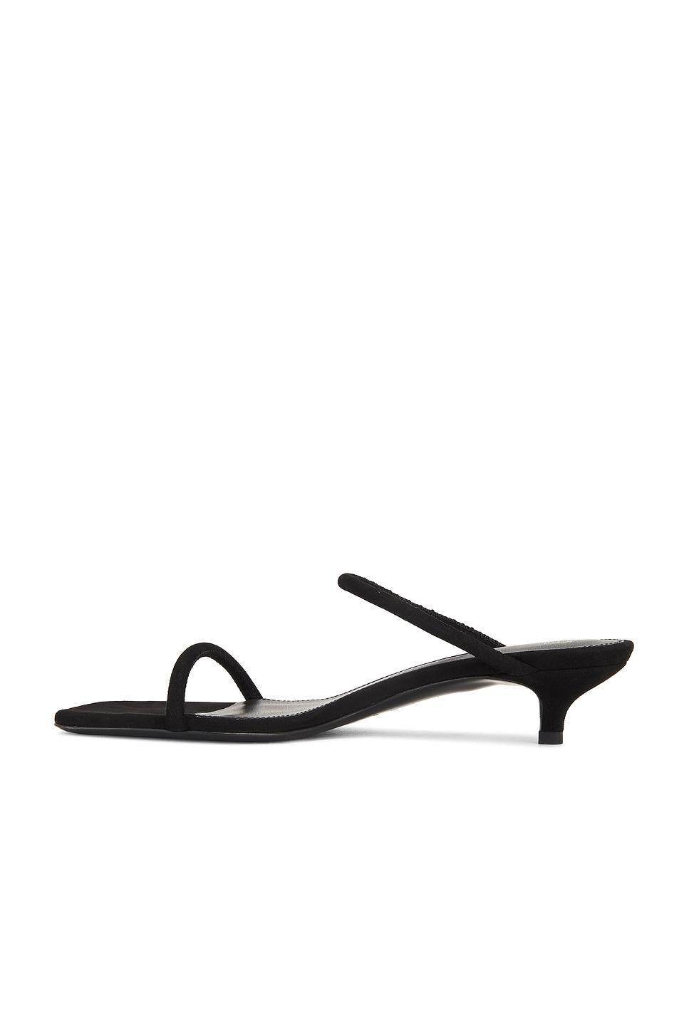 Minimalist Sandals Product Image