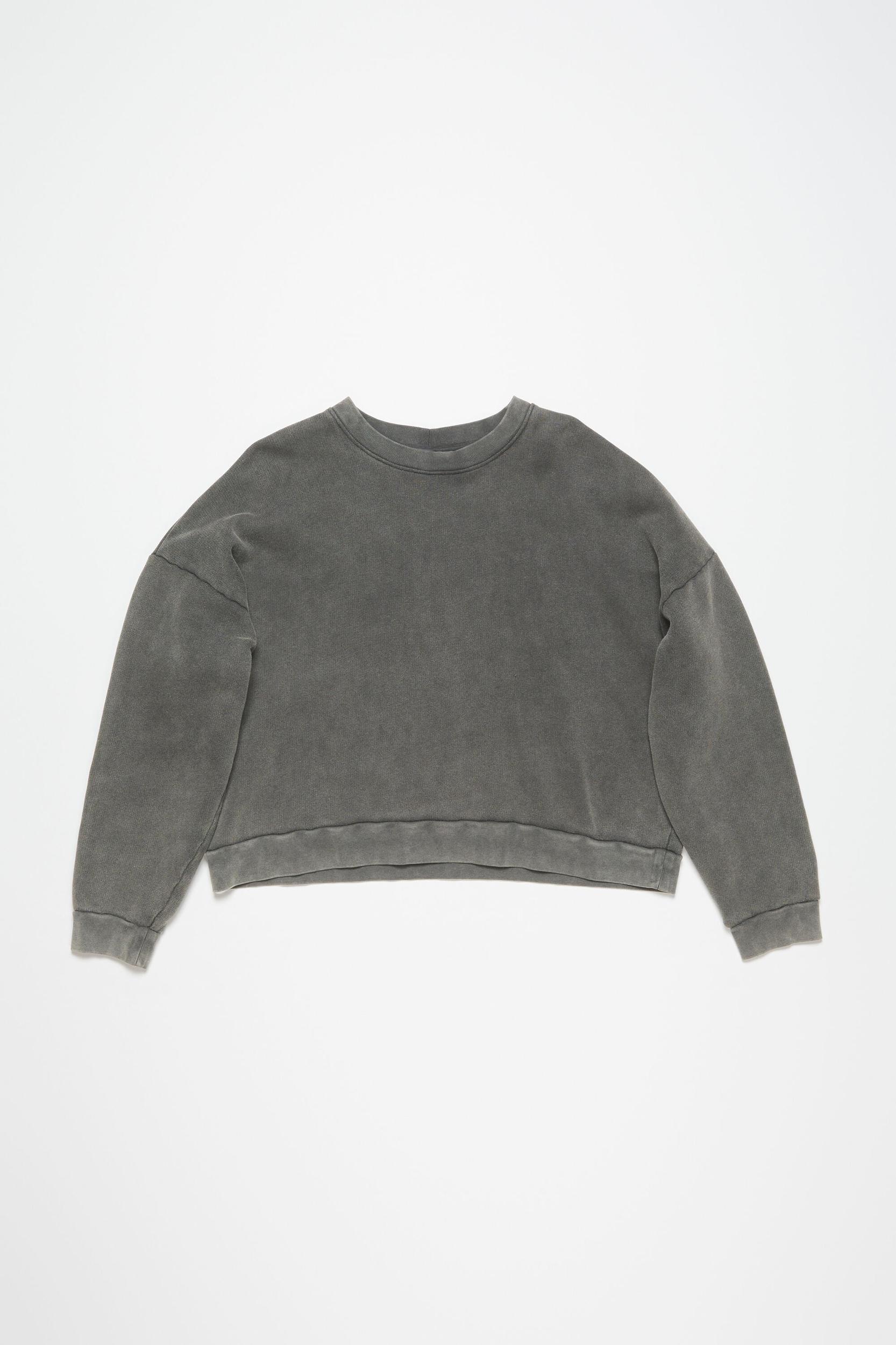 Sweater logo patch Product Image
