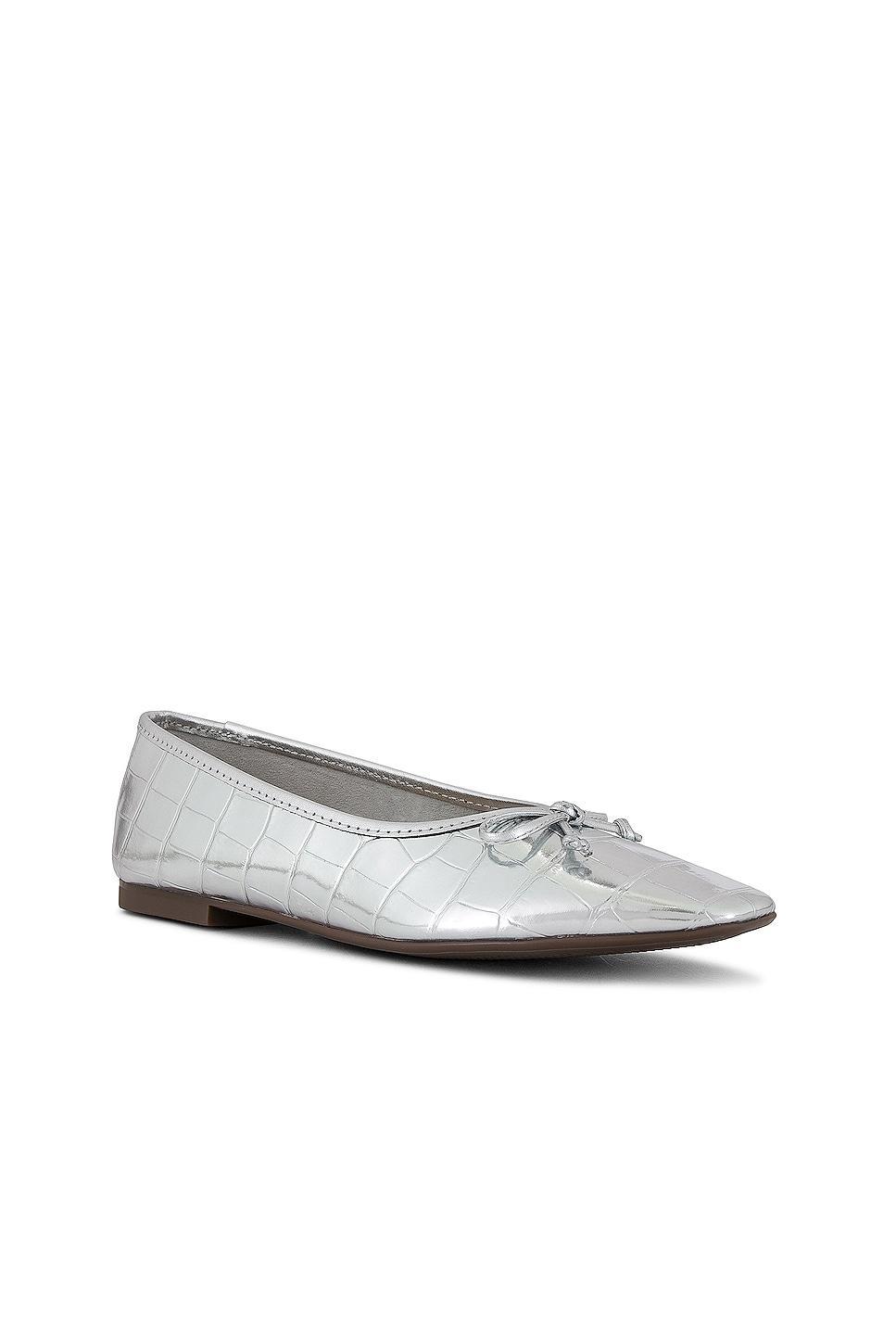 Arissa Flat Schutz Product Image