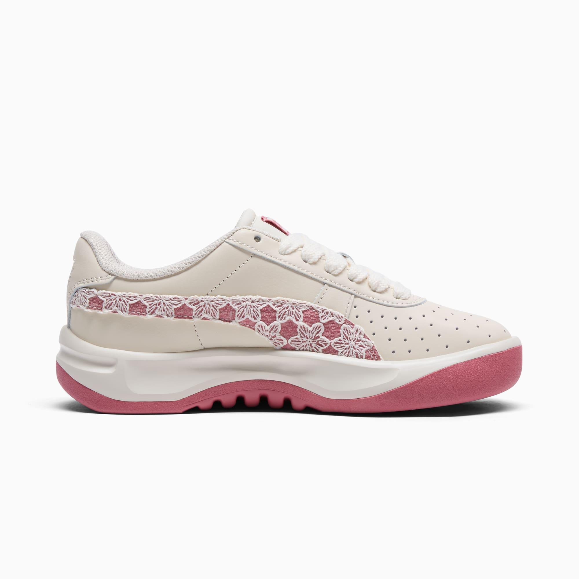 GV Special Bloom Women's Sneakers Product Image