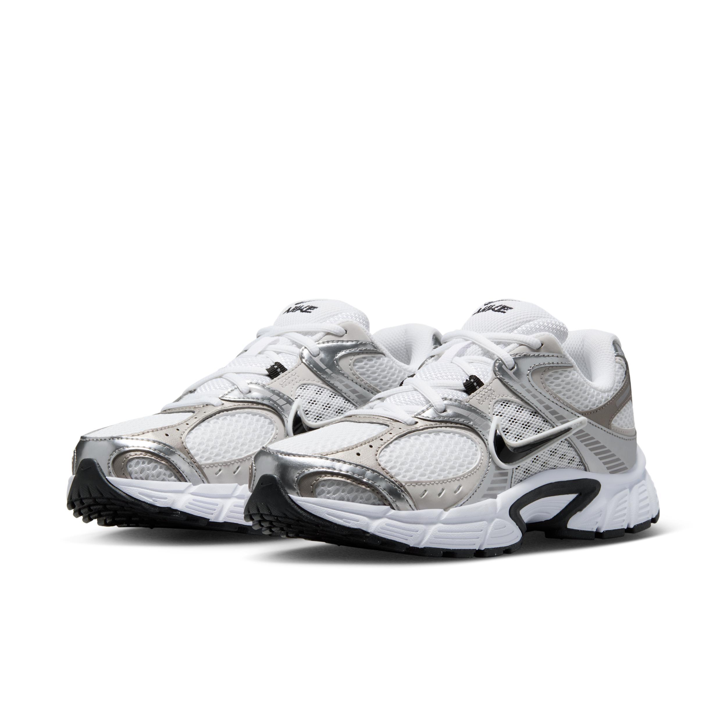Nike Womens V5 RNR Casual Shoes in Summit White/Sail/Black Product Image