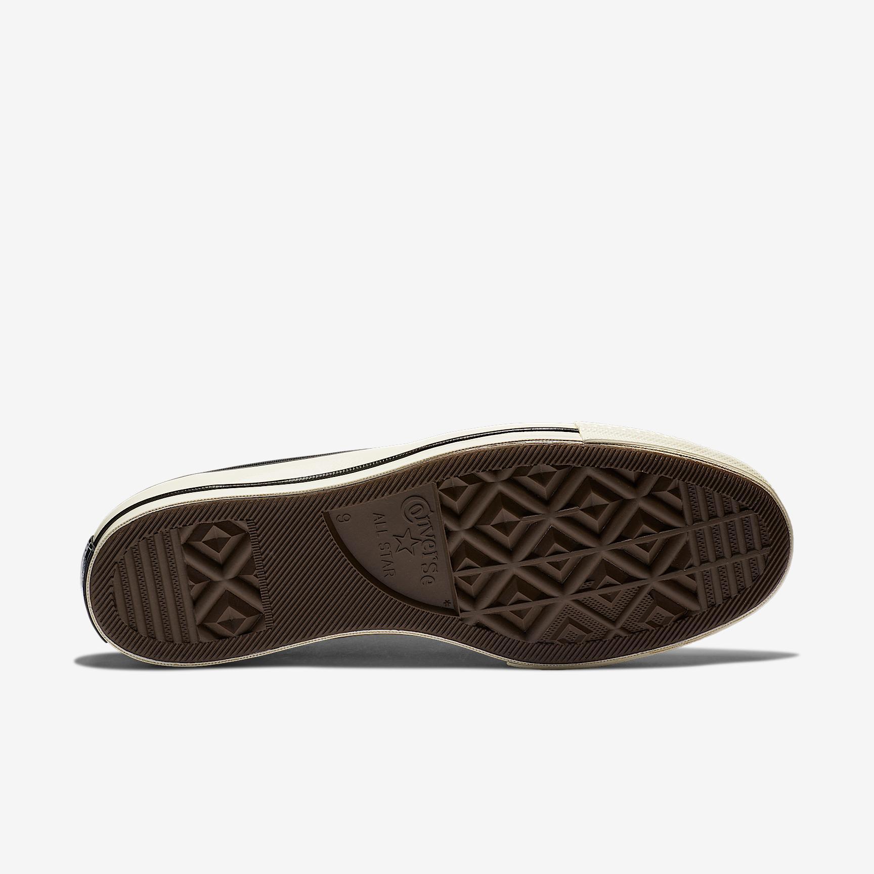 Men's Converse Chuck 70 Low Top Unisex Shoes Product Image