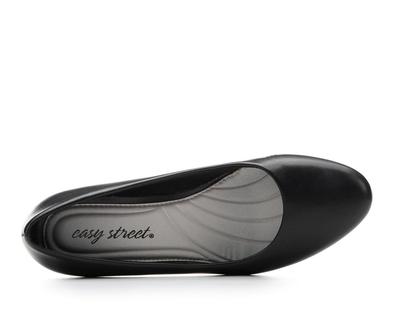 Women's Easy Street Ballari Pumps Product Image