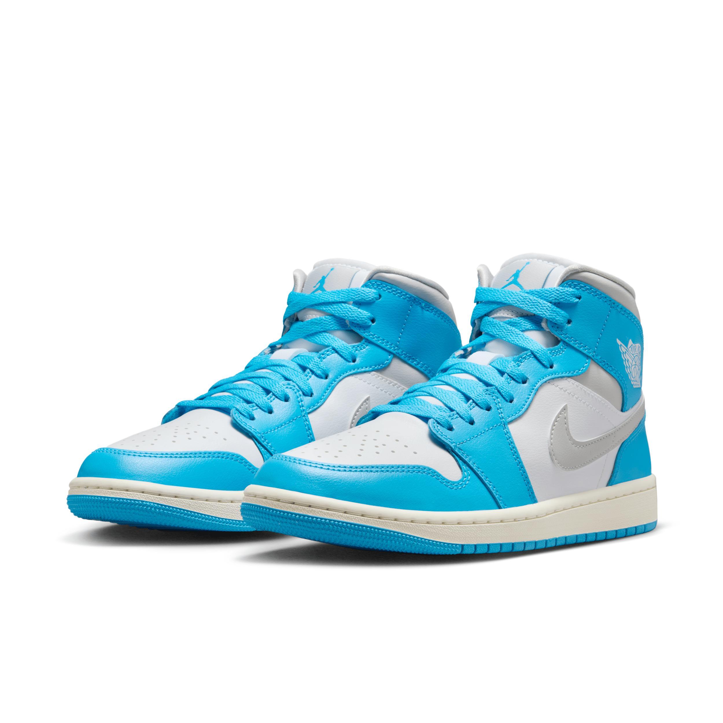 Women's Air Jordan 1 Mid Shoes Product Image