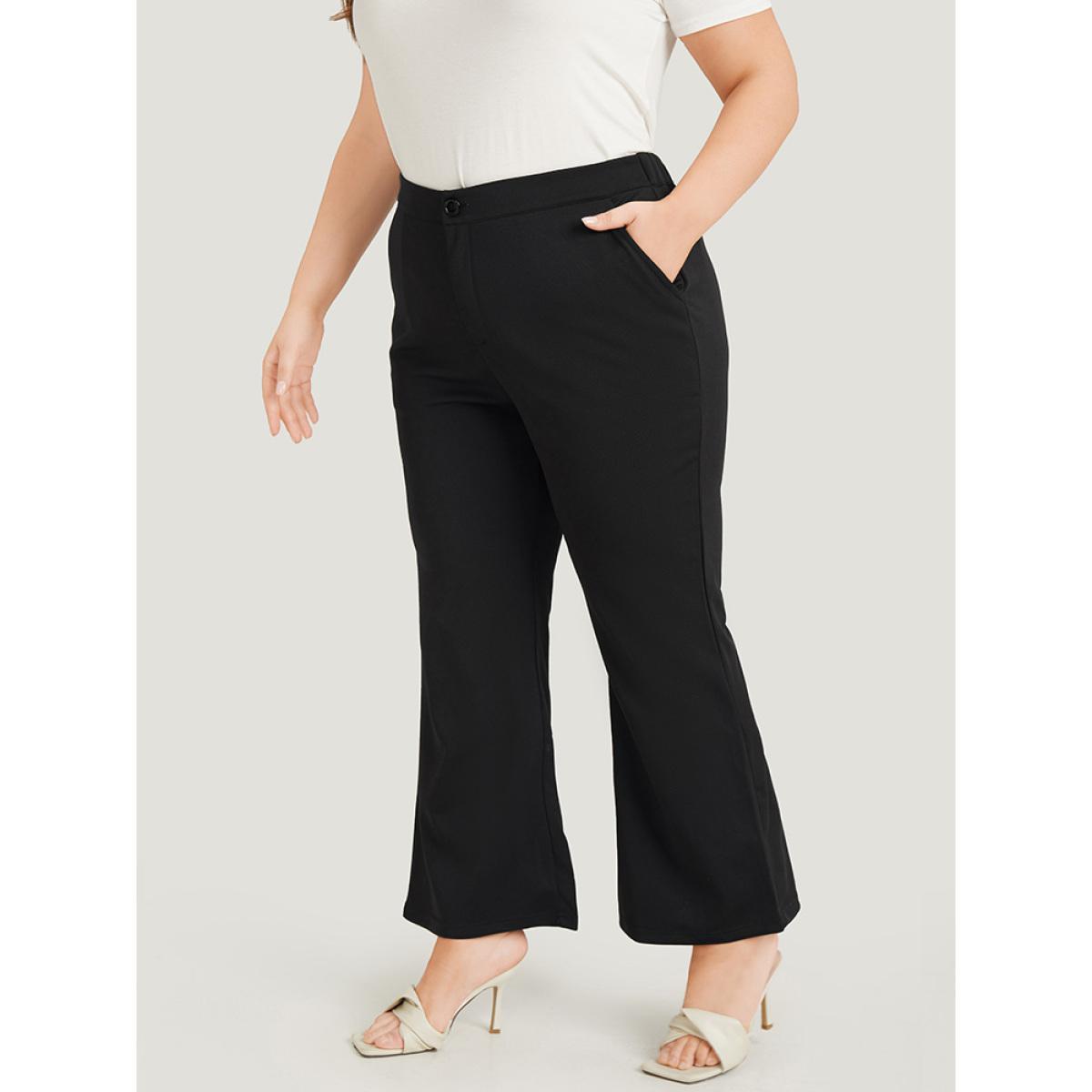 Plus Size Solid Flare Leg Pocket Pants Women Black Office Flare Leg High Rise Work Pants BloomChic 26/4X Product Image