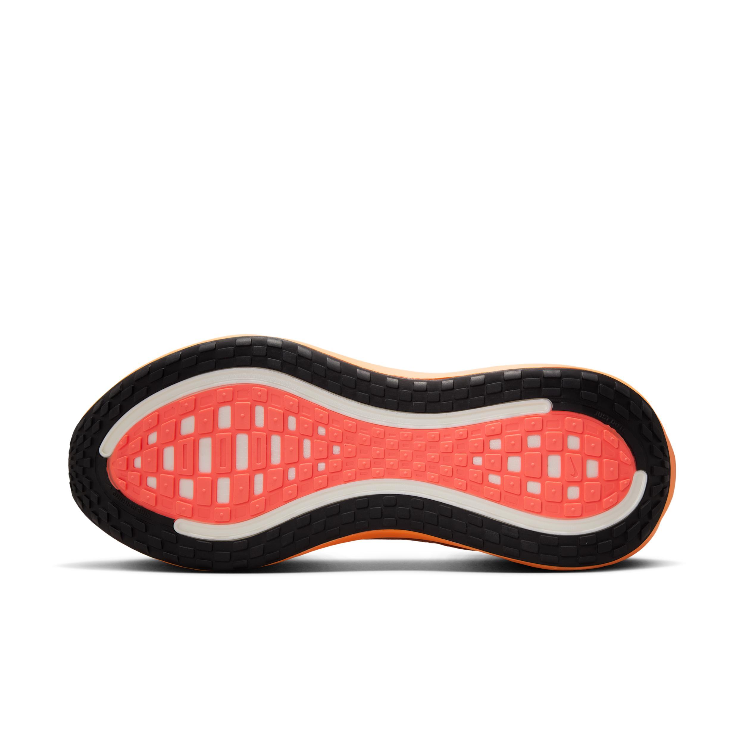 Nike Men's Vomero Plus Road Running Shoes Product Image