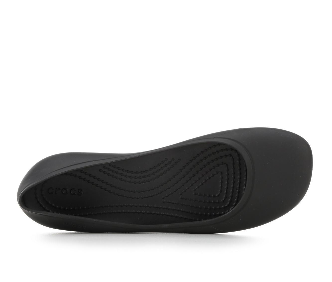 Women's Crocs Brooklyn Flats Product Image
