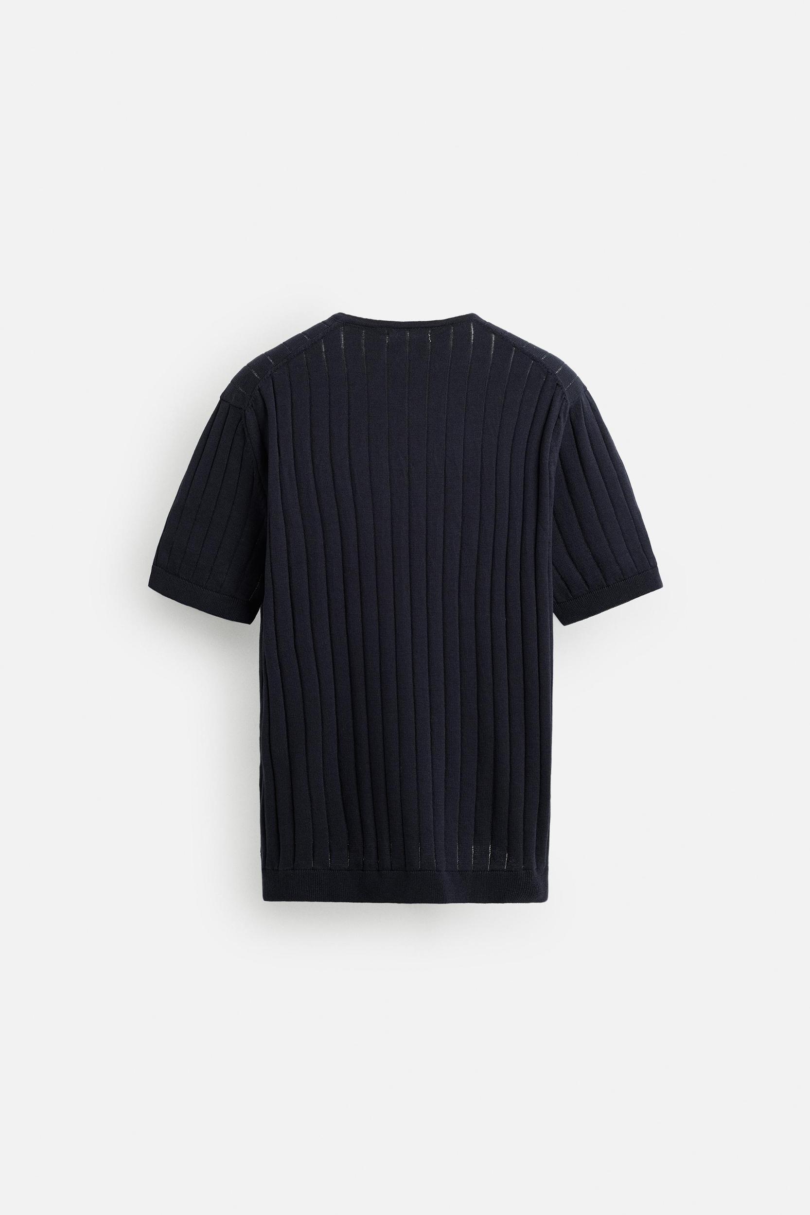 KNIT T-SHIRT WITH BUTTONED NECK Product Image