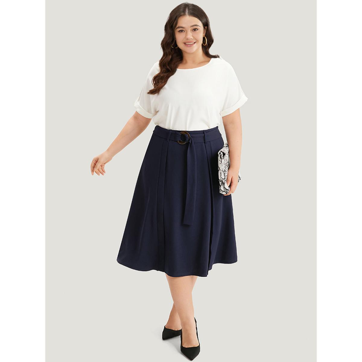 Plus Size Plain Pocket Belted Buckle Detail Midi Skirt Women Indigo Office Plain No stretch Pocket Belt Work Skirts BloomChic 22-24/3X Product Image