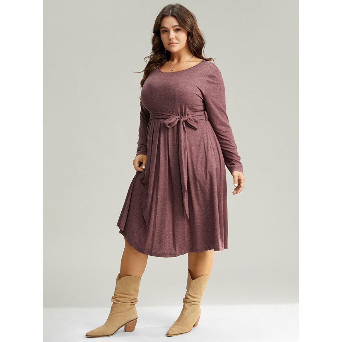 Plus Size Plain Pleated Hem Belted Long Sleeve Dress DustyPink Women Elegant Plain Round Neck Long Sleeve Curvy Midi Dress BloomChic 28/5X Product Image