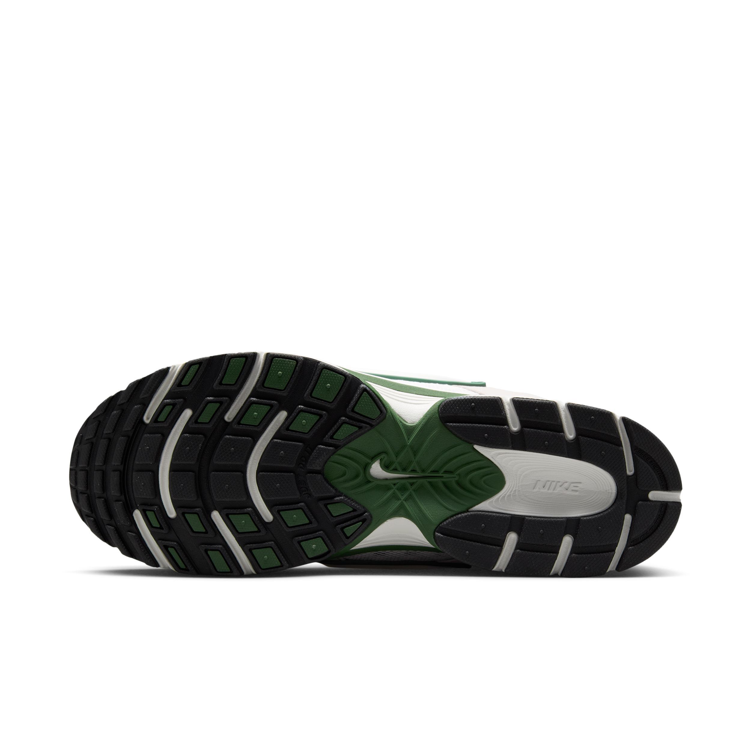 Nike Men's V5 RNR Shoes Product Image