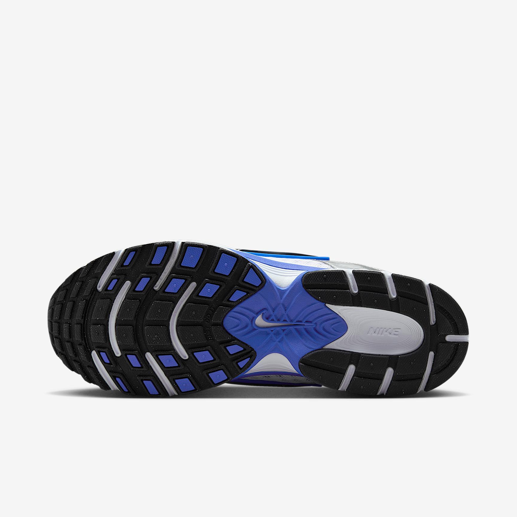 Nike Men's V5 RNR Shoes Product Image