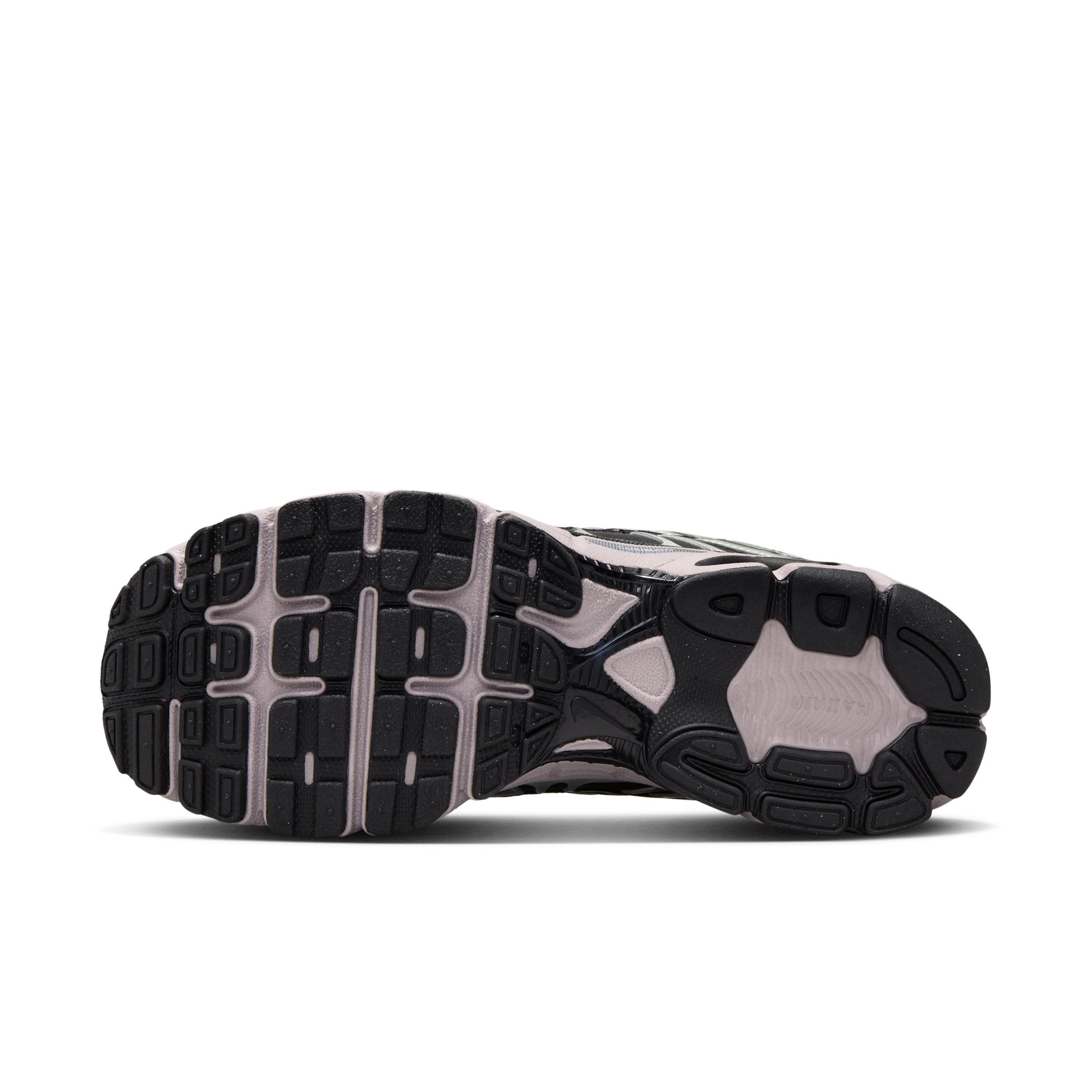 Nike Women's Air Max Moto 2K Shoes Product Image