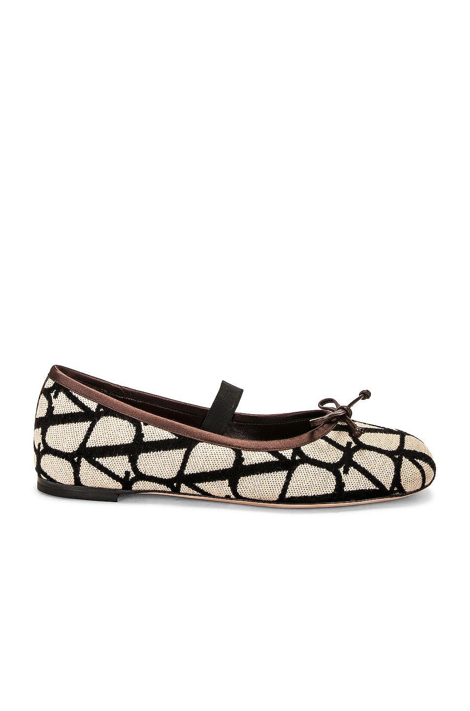 Womens Jordaan Leather Loafers Product Image