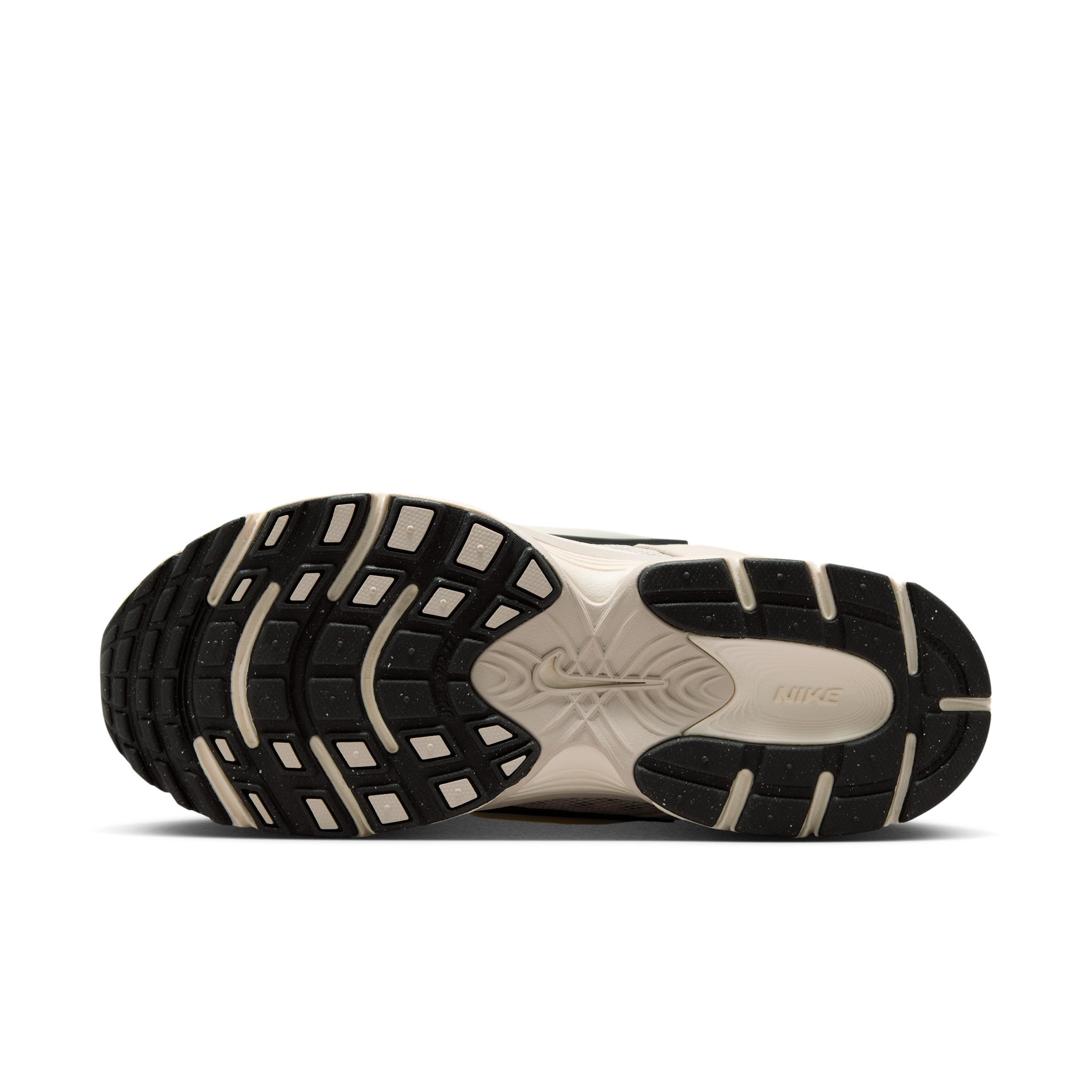 Nike Women's V5 RNR Shoes Product Image