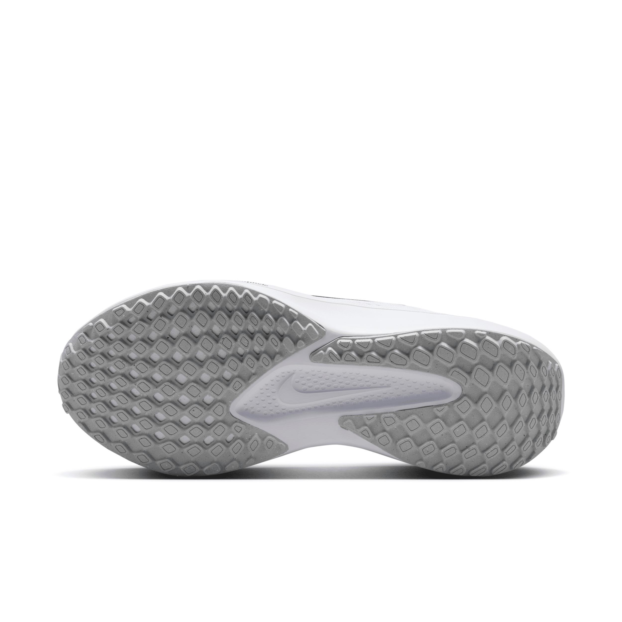 Nike Quest 6 Women's Running Shoes, Size: 7, Phantom Grey Gold Product Image