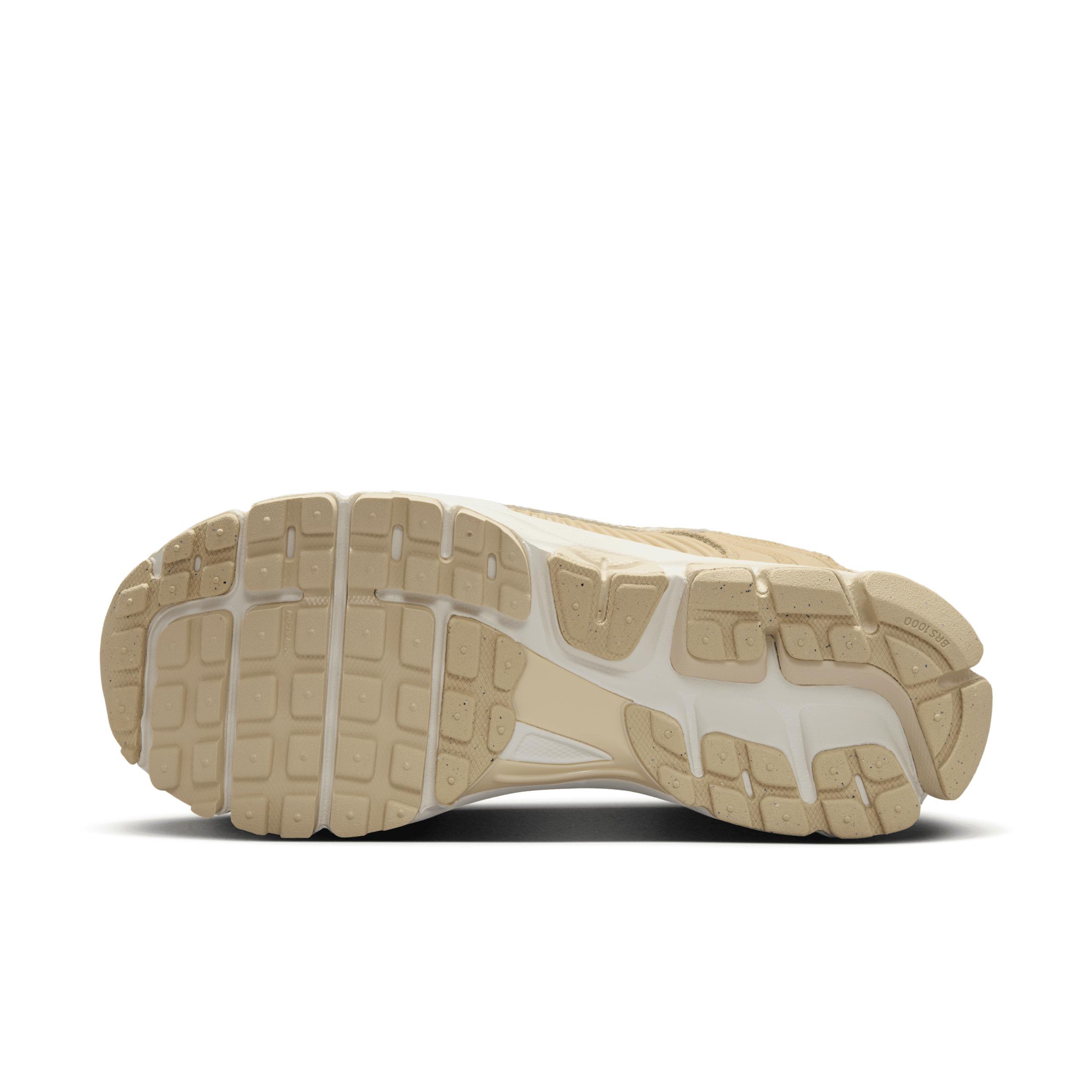 Nike Women's Zoom Vomero 5 Shoes Product Image