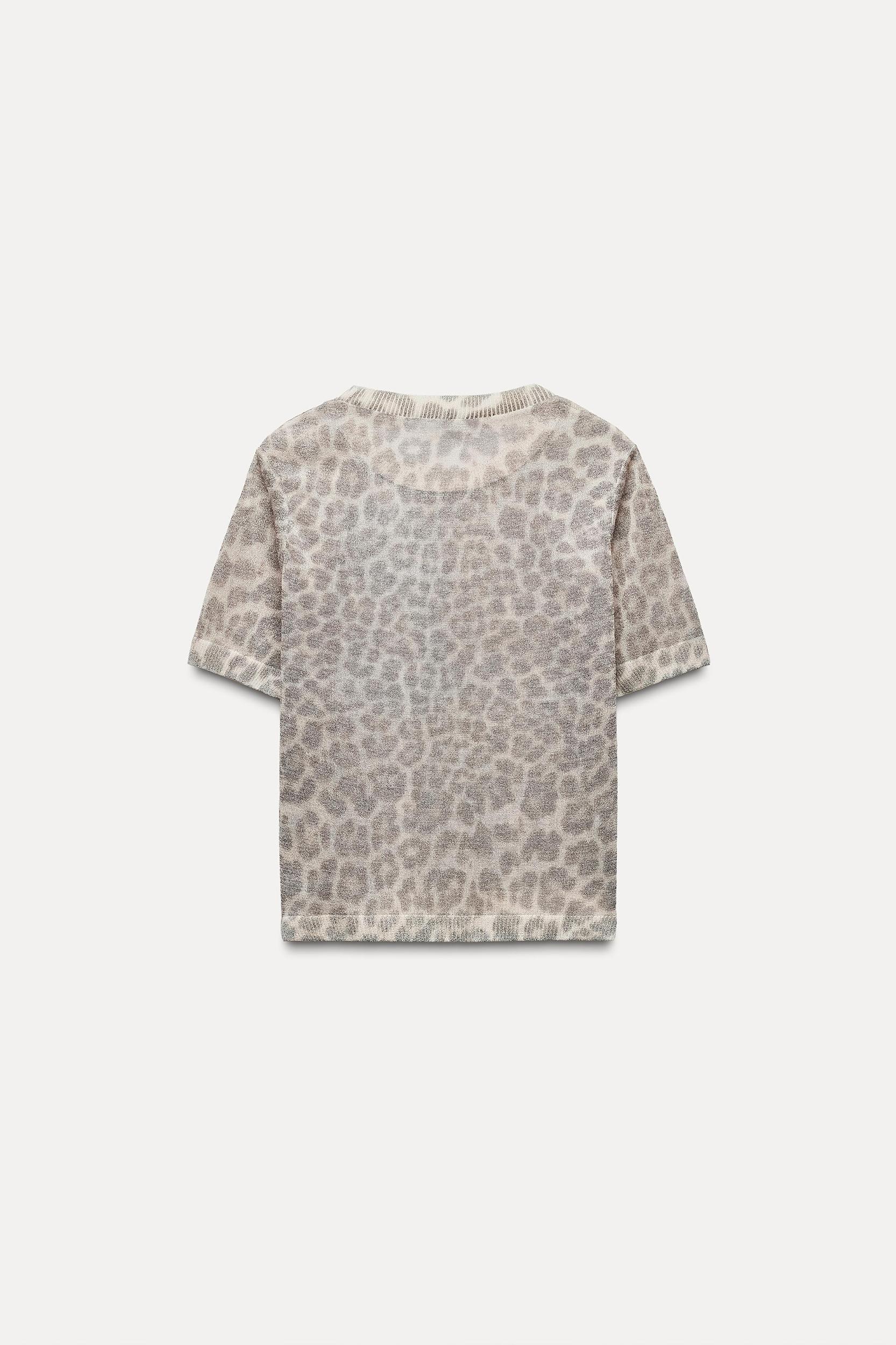 ANIMAL PRINT FINE KNIT TOP Product Image