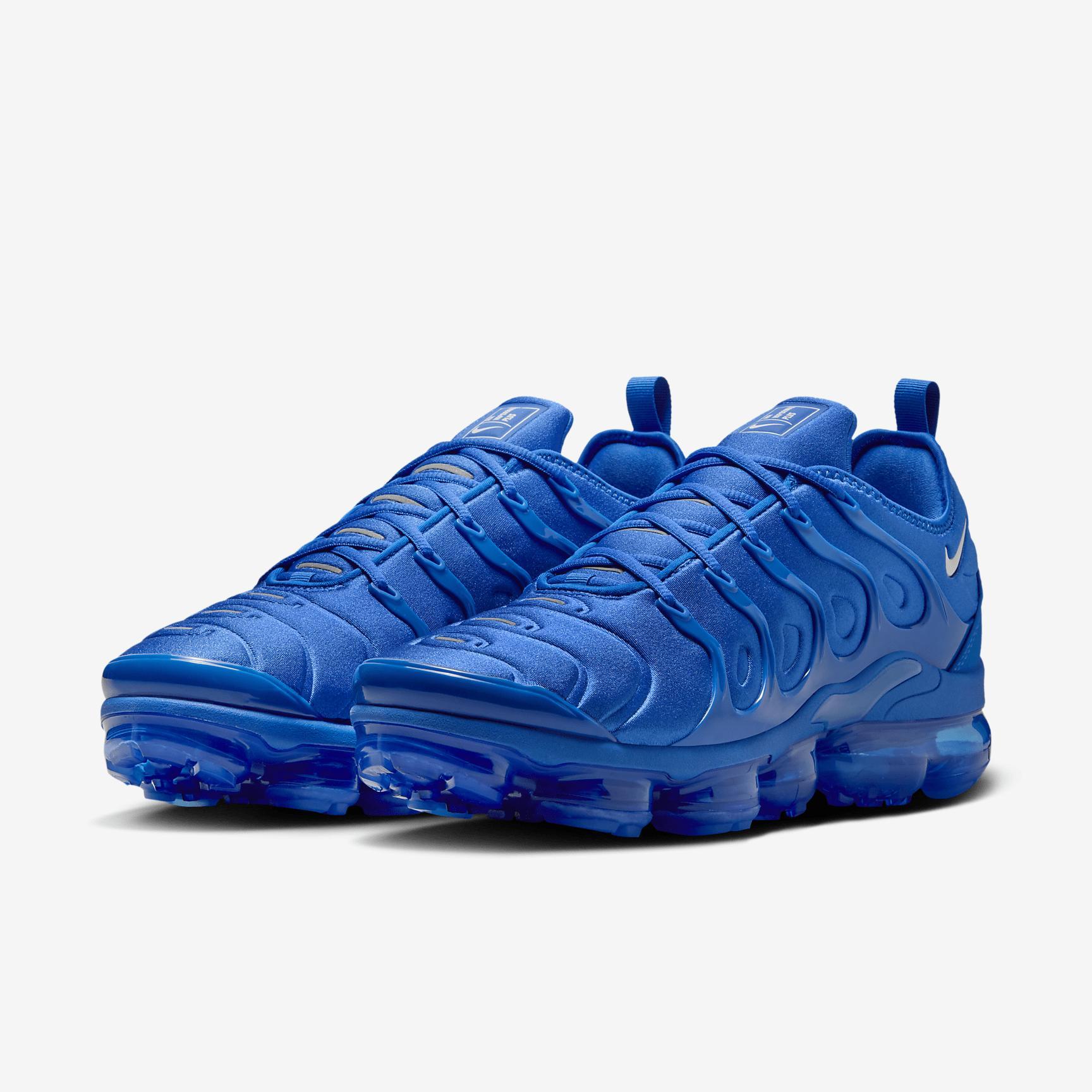Nike Men's Air VaporMax Plus Shoes Product Image