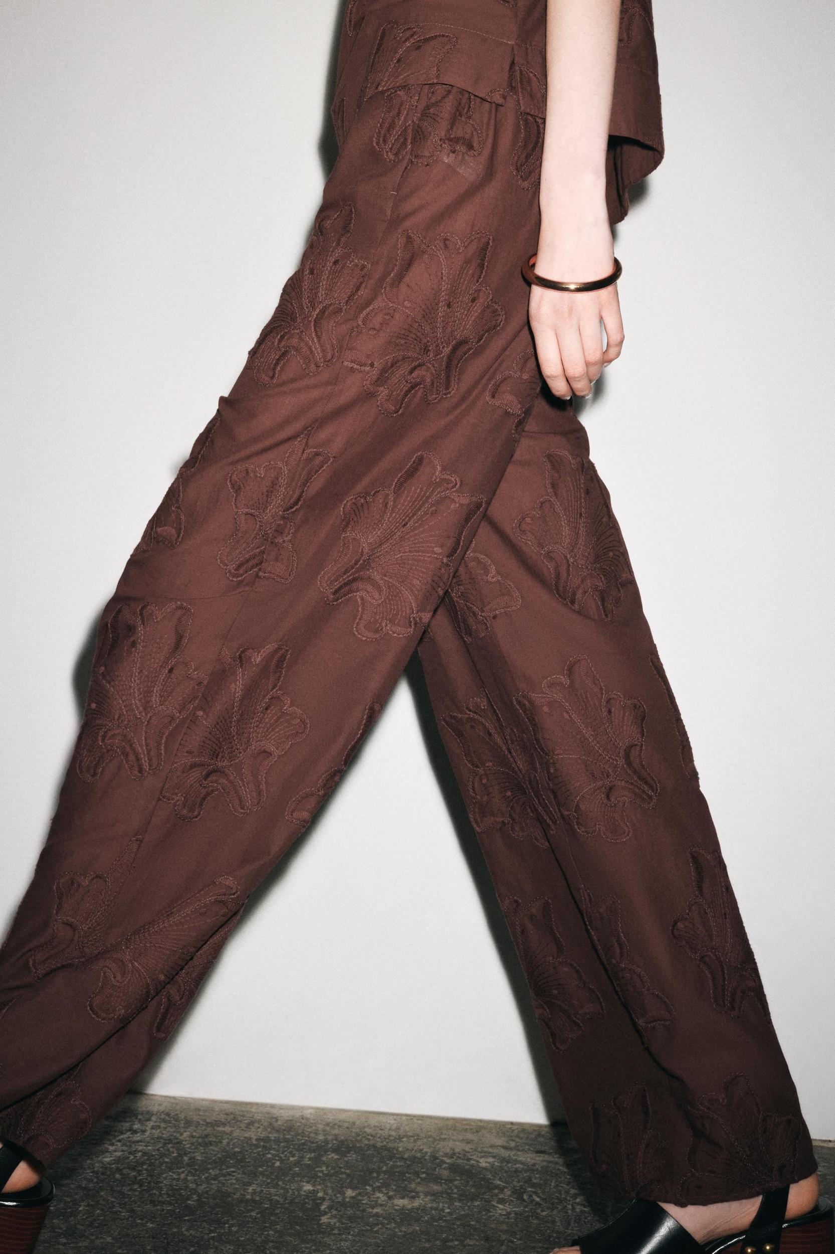 ZW COLLECTION EMBROIDERED TOP Product Image